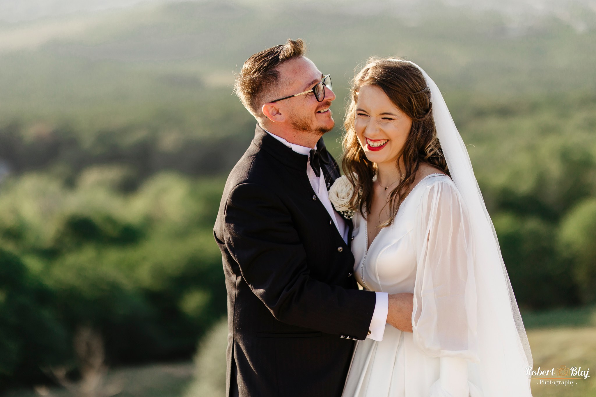 Alexandra & Alexandru. Robert Blaj - Fotograf Nuntă Iași