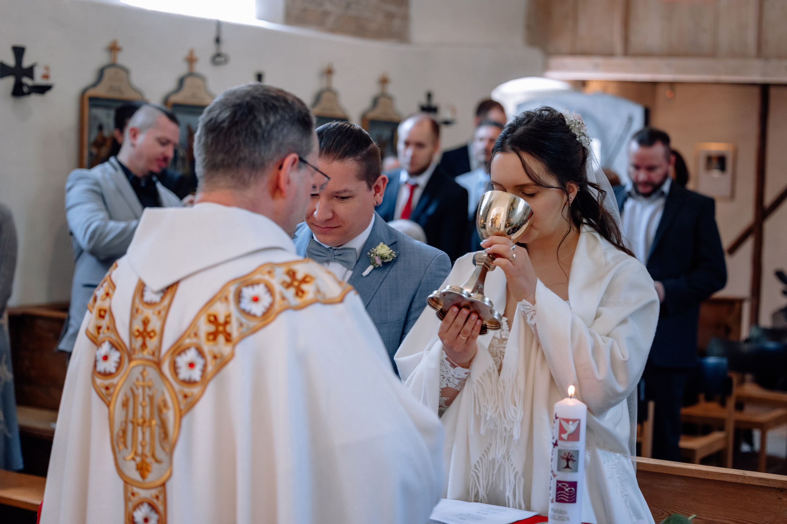 Trauung und Taufe: Heilig-Kreuz-Kirche. Hochzeitsfotograf München Taufe Familienfotograf Tanja Mauke