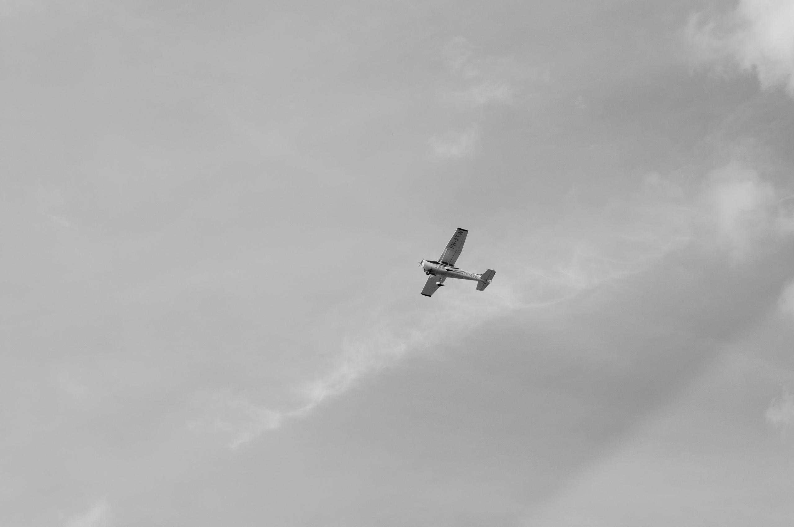 A photoshoot of a pilot and planes. Éclat Photos. Exclusive portrait photography service