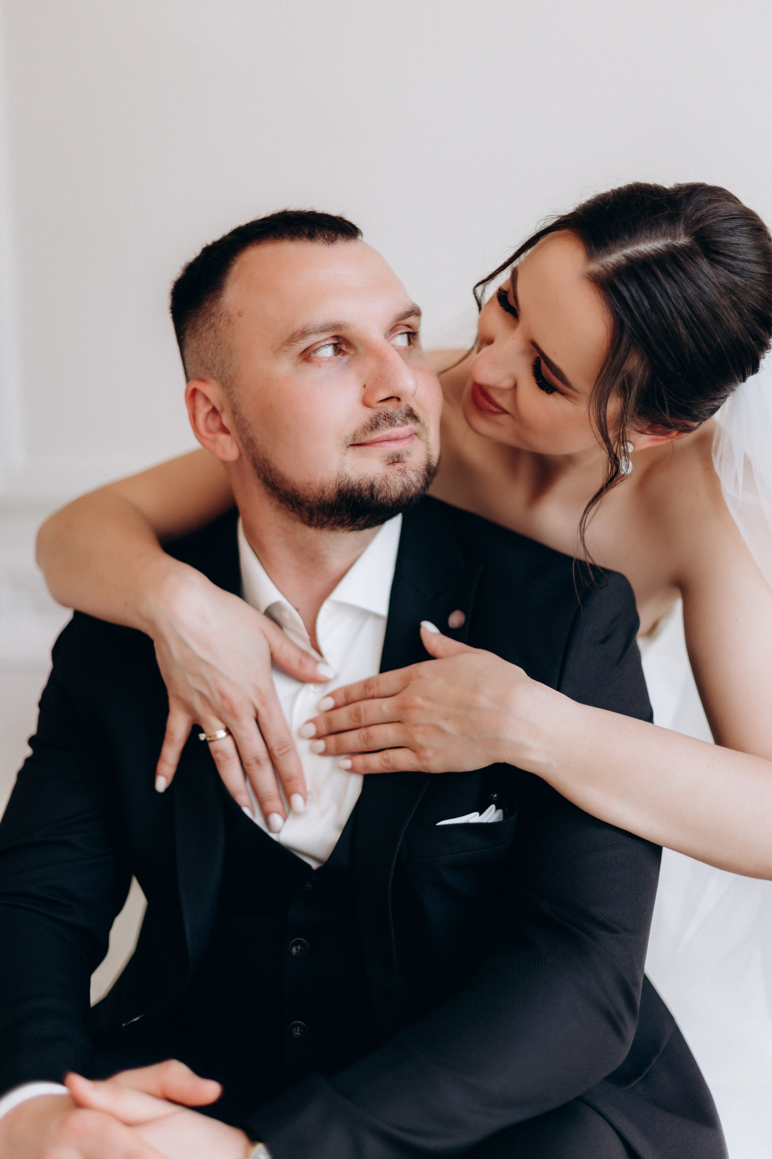 White Wedding. Wedding and Family Photograph