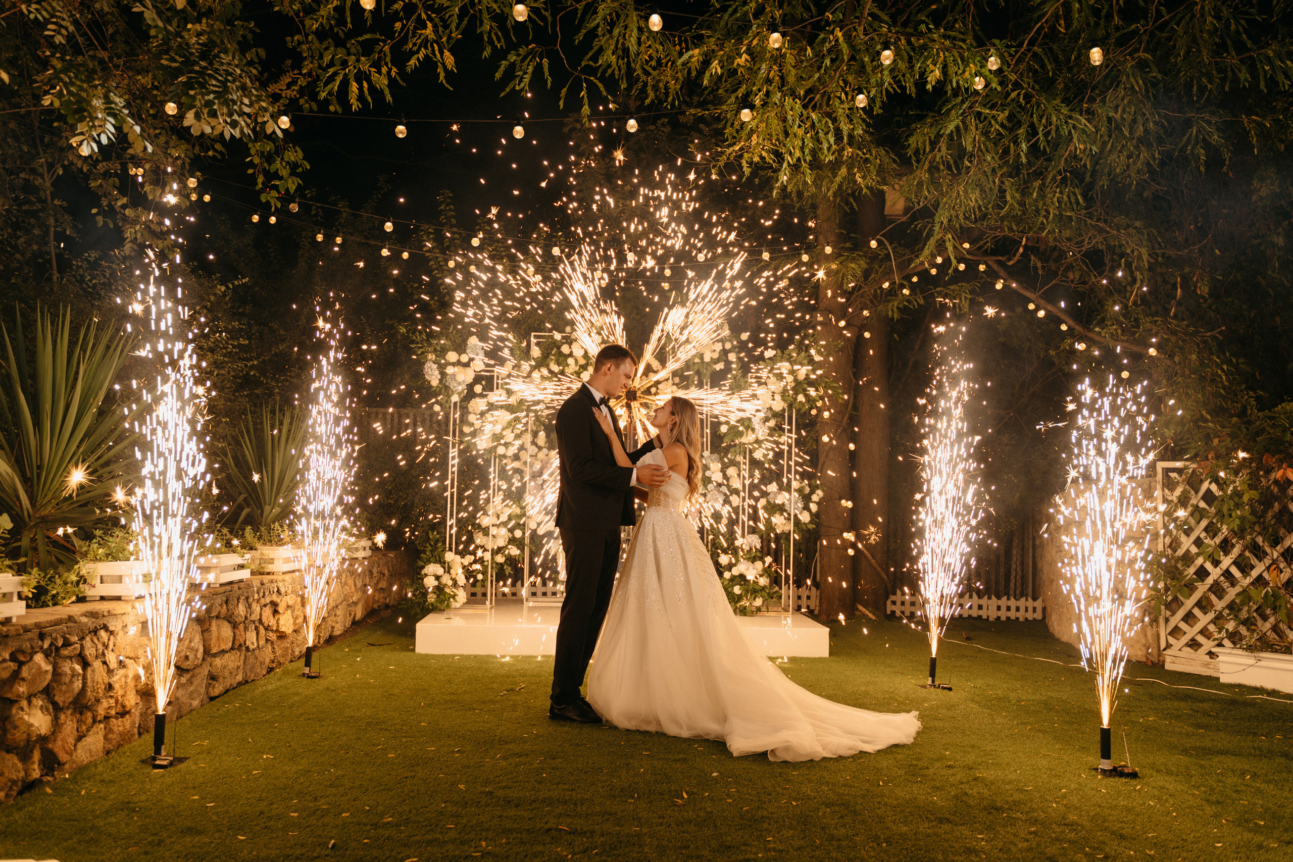 V&N. Wedding photograper — Alex Popov photography Germany, Switzerland, Italy, France. Based in Stuttgart