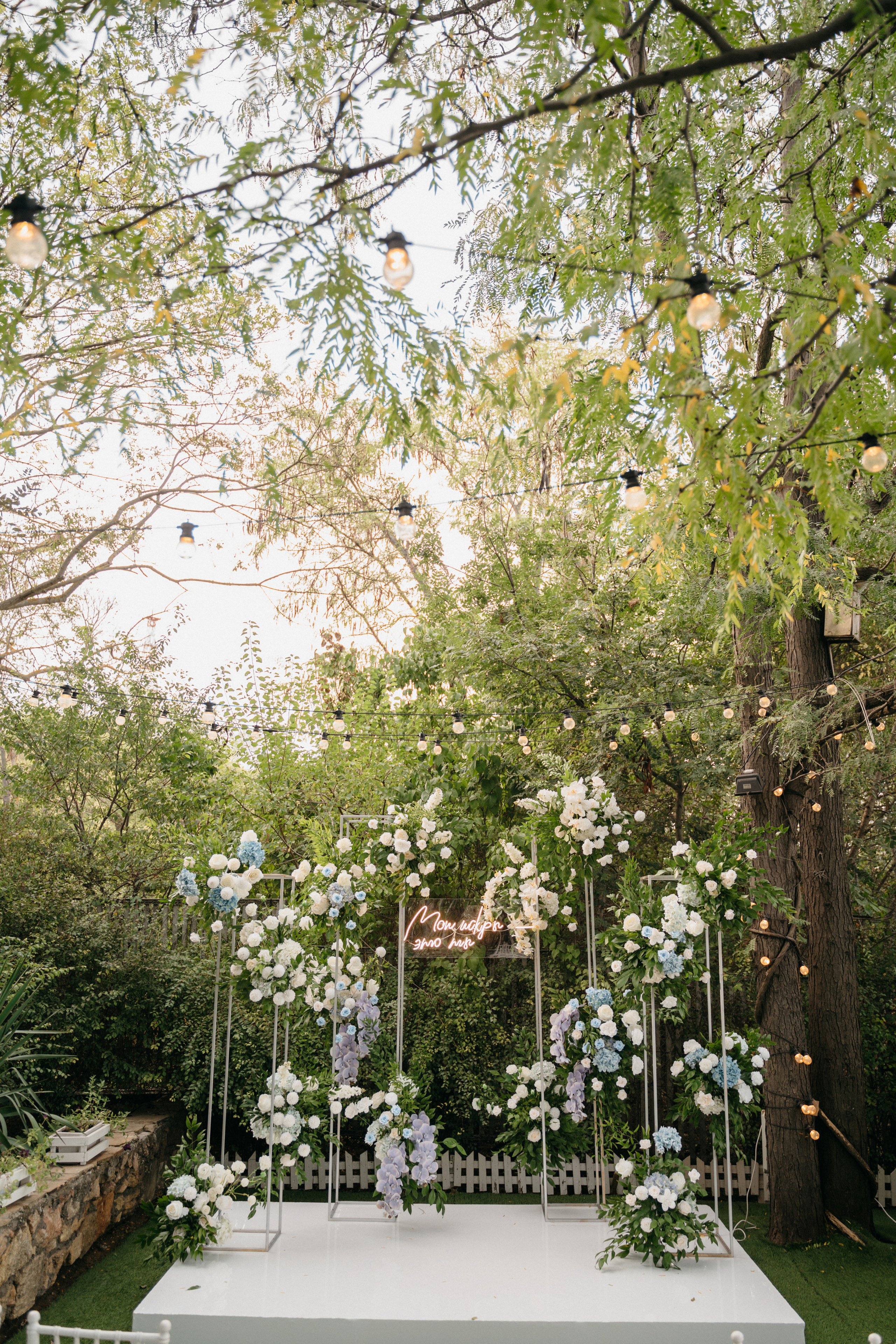 V&N. Wedding photograper — Alex Popov photography Germany, Switzerland, Italy, France. Based in Stuttgart