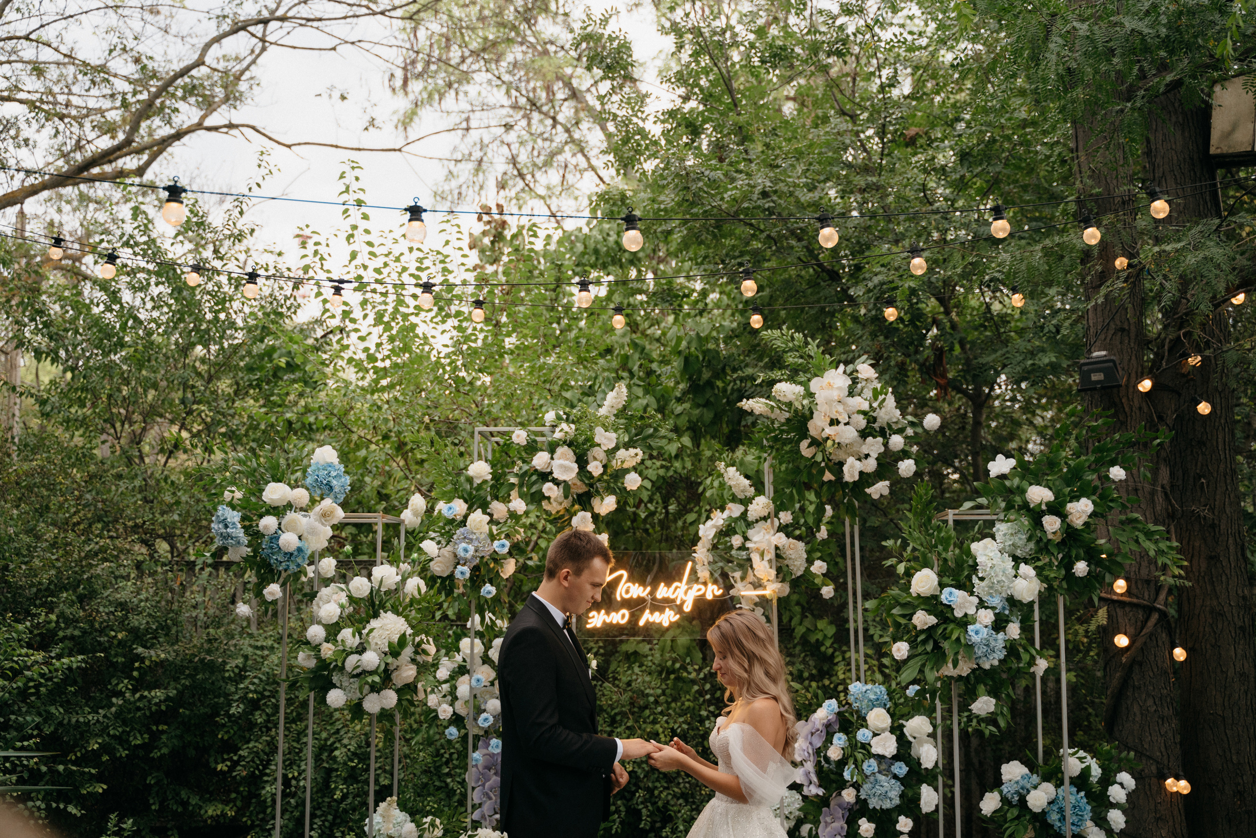 V&N. Wedding photograper — Alex Popov photography Germany, Switzerland, Italy, France. Based in Stuttgart