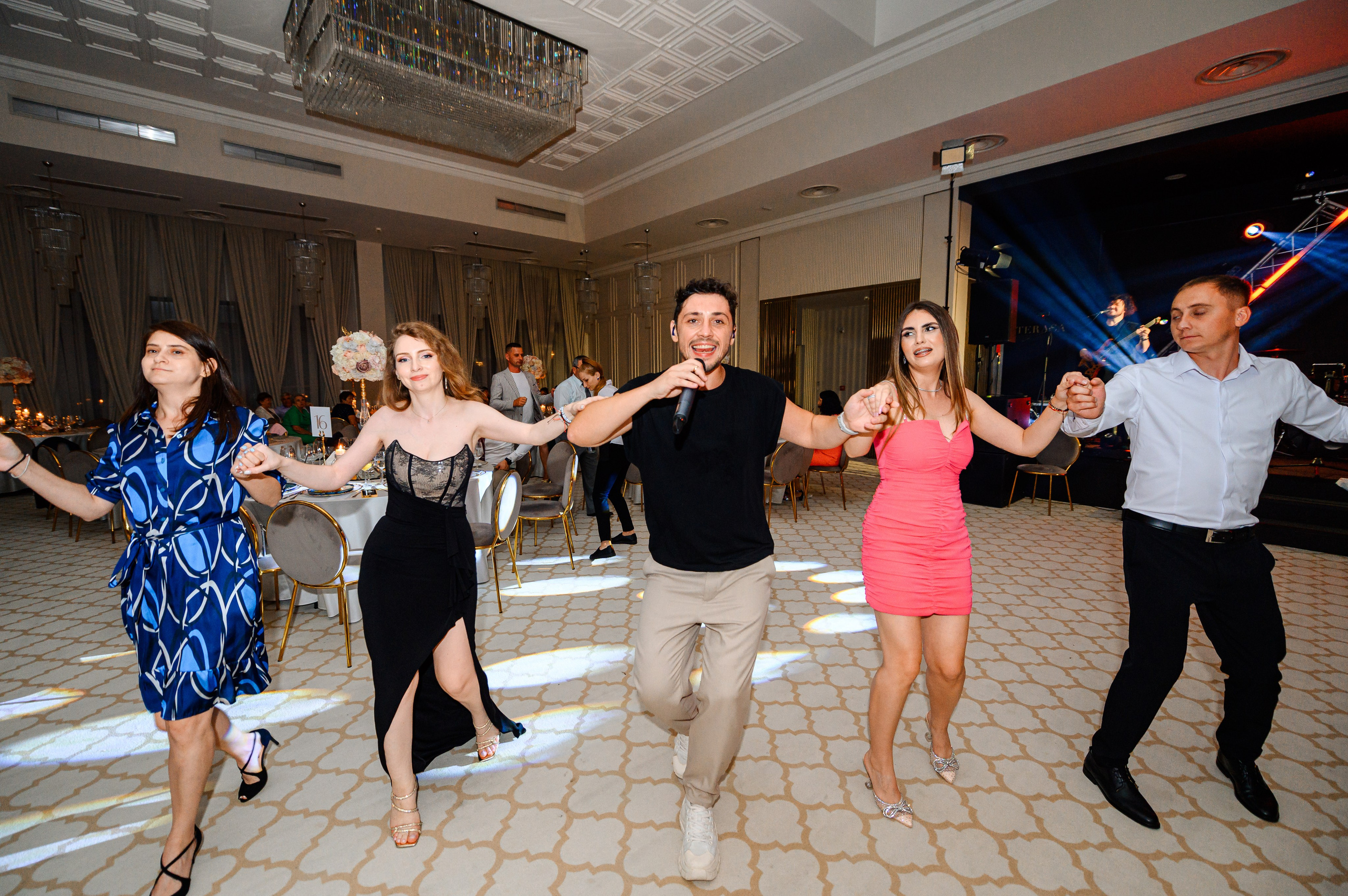 Madalina & Ovidiu. Mugurel Olteanu Fotograf