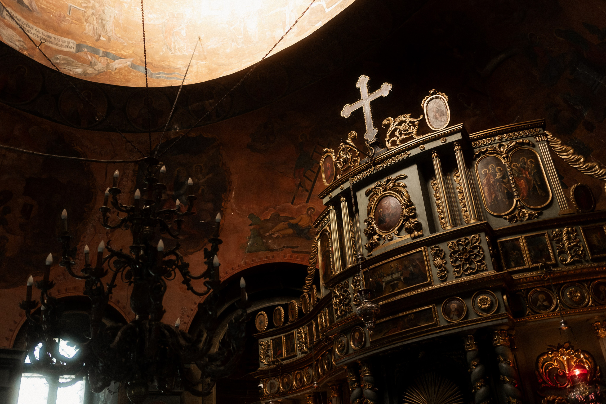 edinta foto botez – imagini ce redau farmecul și emoțiile evenimentului