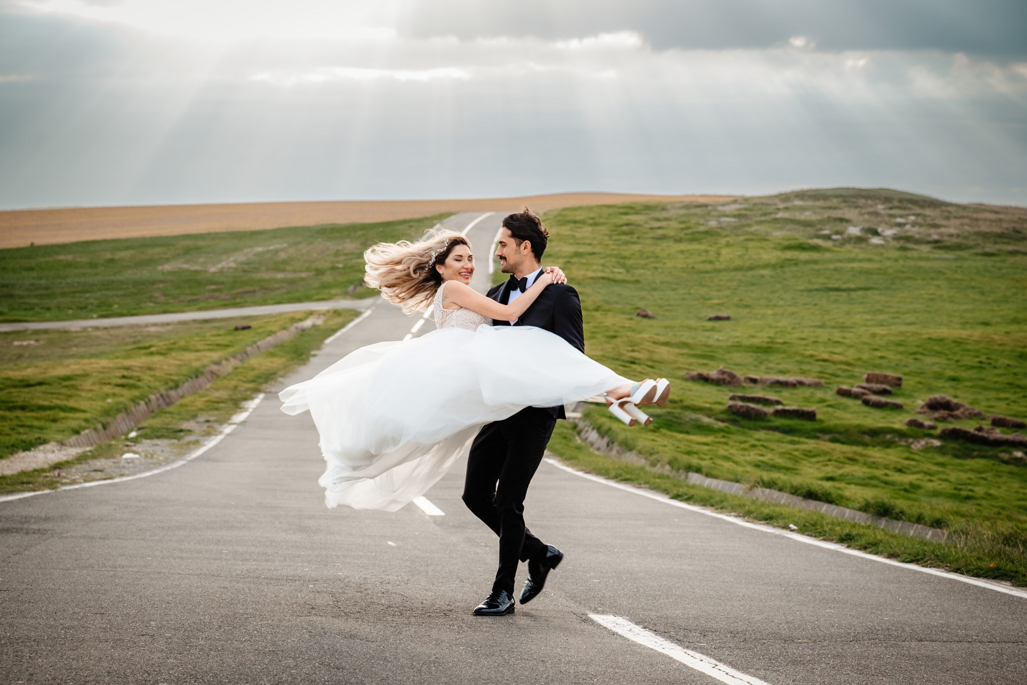 Alexandra & Robert. Www.besttalesstudio.com