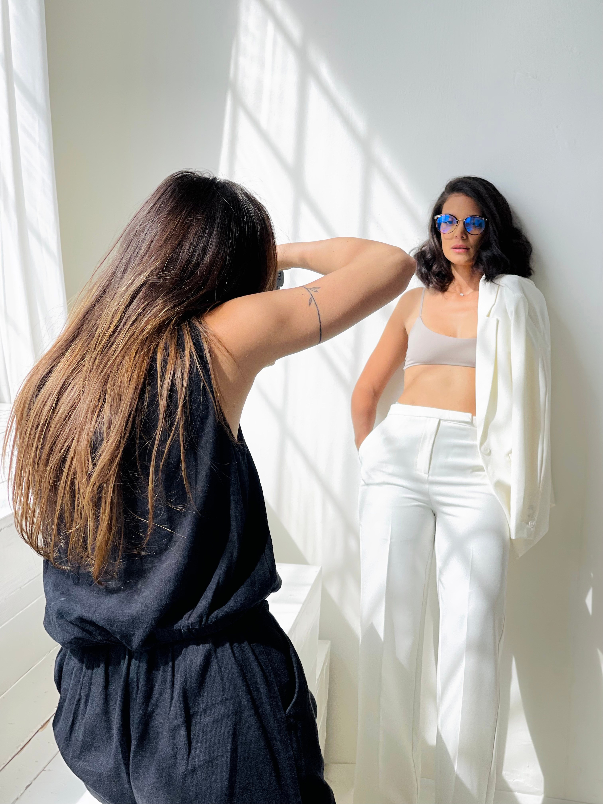 Cena a rezervace. Dana Lišková — Empatická fotografka | Introspektivní umělkyně | Neurodivergentní koučka| Zakladatelka Artepy.cz