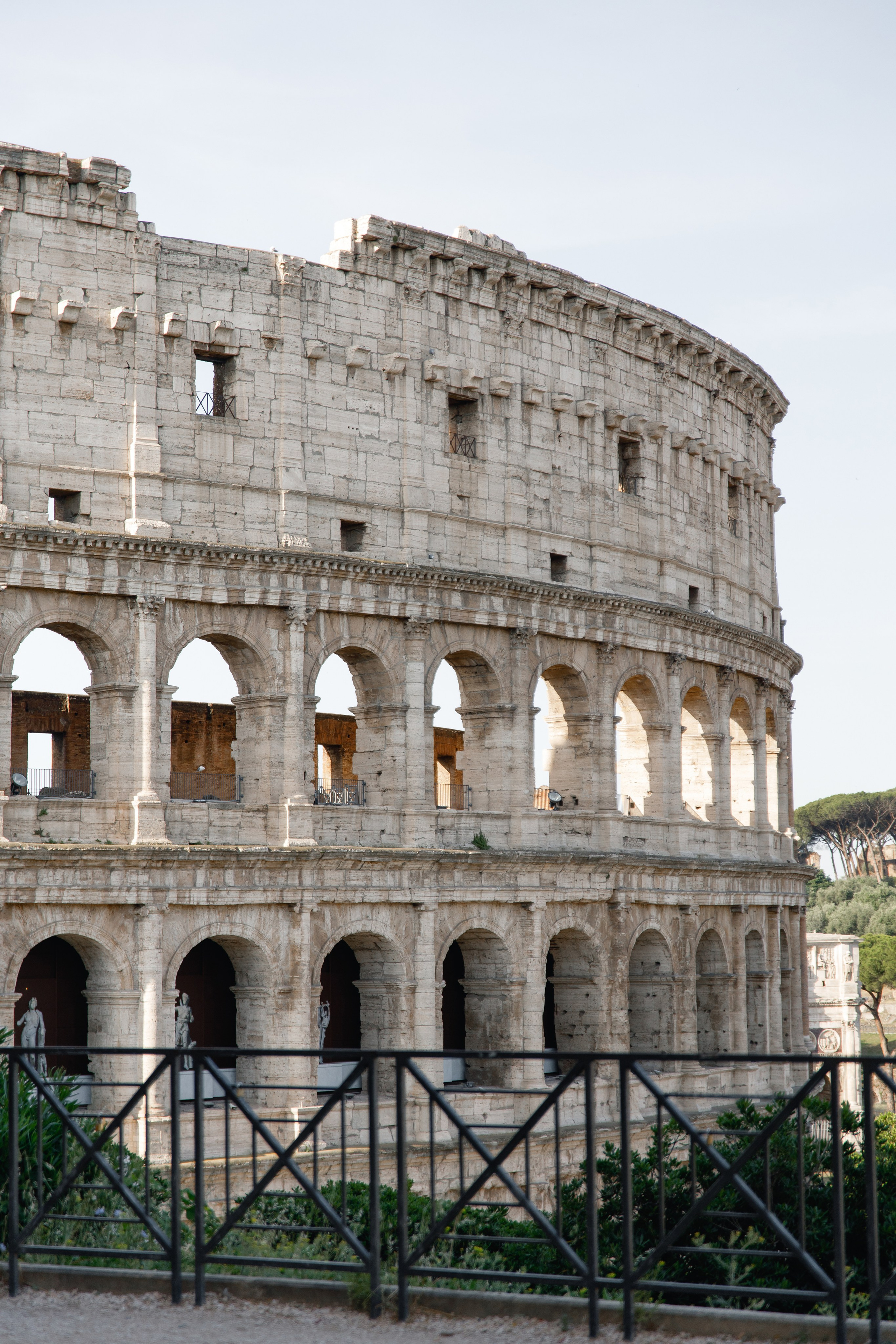 Elopement in Rome. Wedding Photographer Rome Tuscany Como Sicily Puglia Amalfy Italy- Oksana Savenchuk