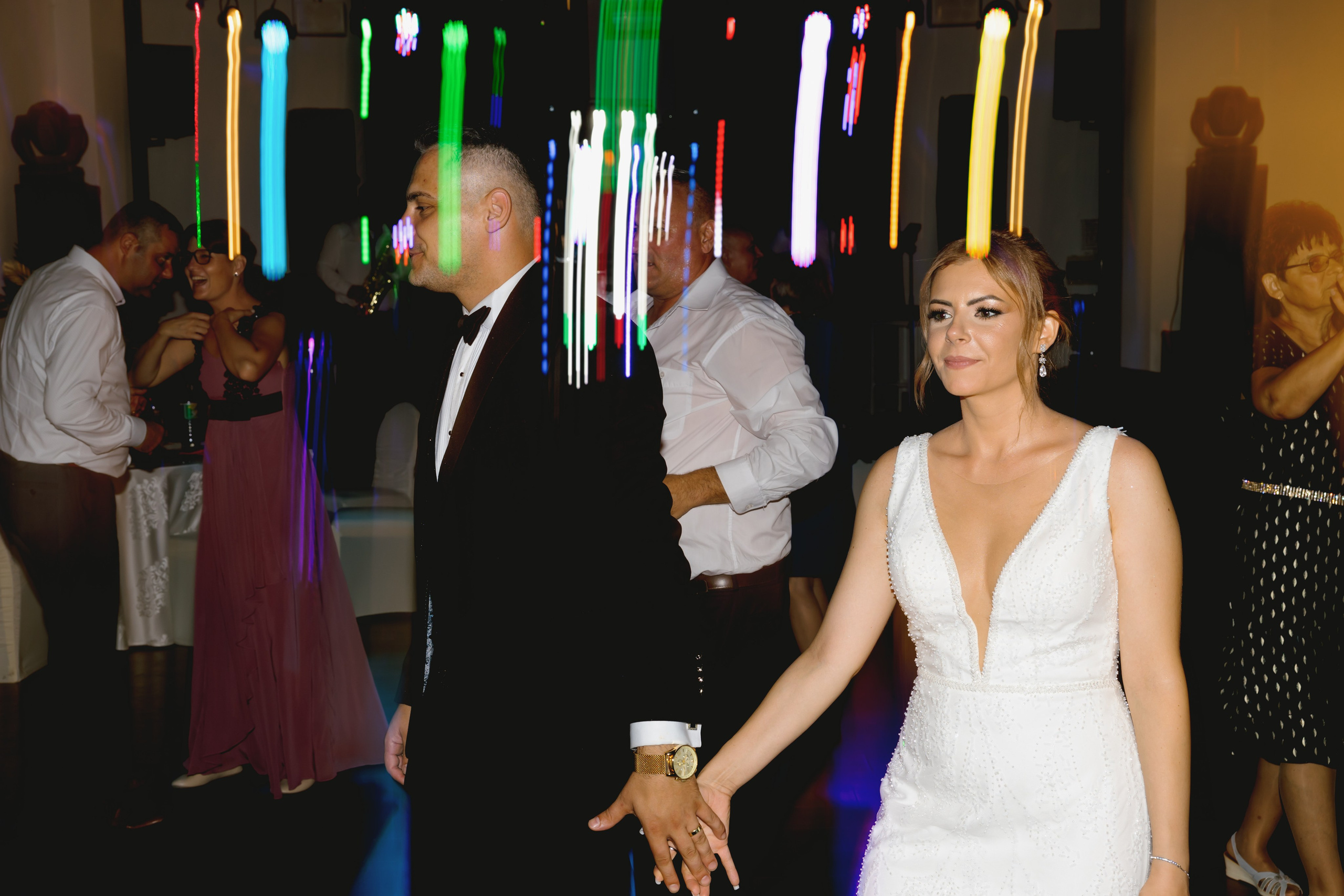 Kristine & Razvan - Rasnov. MDimaFotoStudio. Fotograf de nuntă, evenimente private și de familie