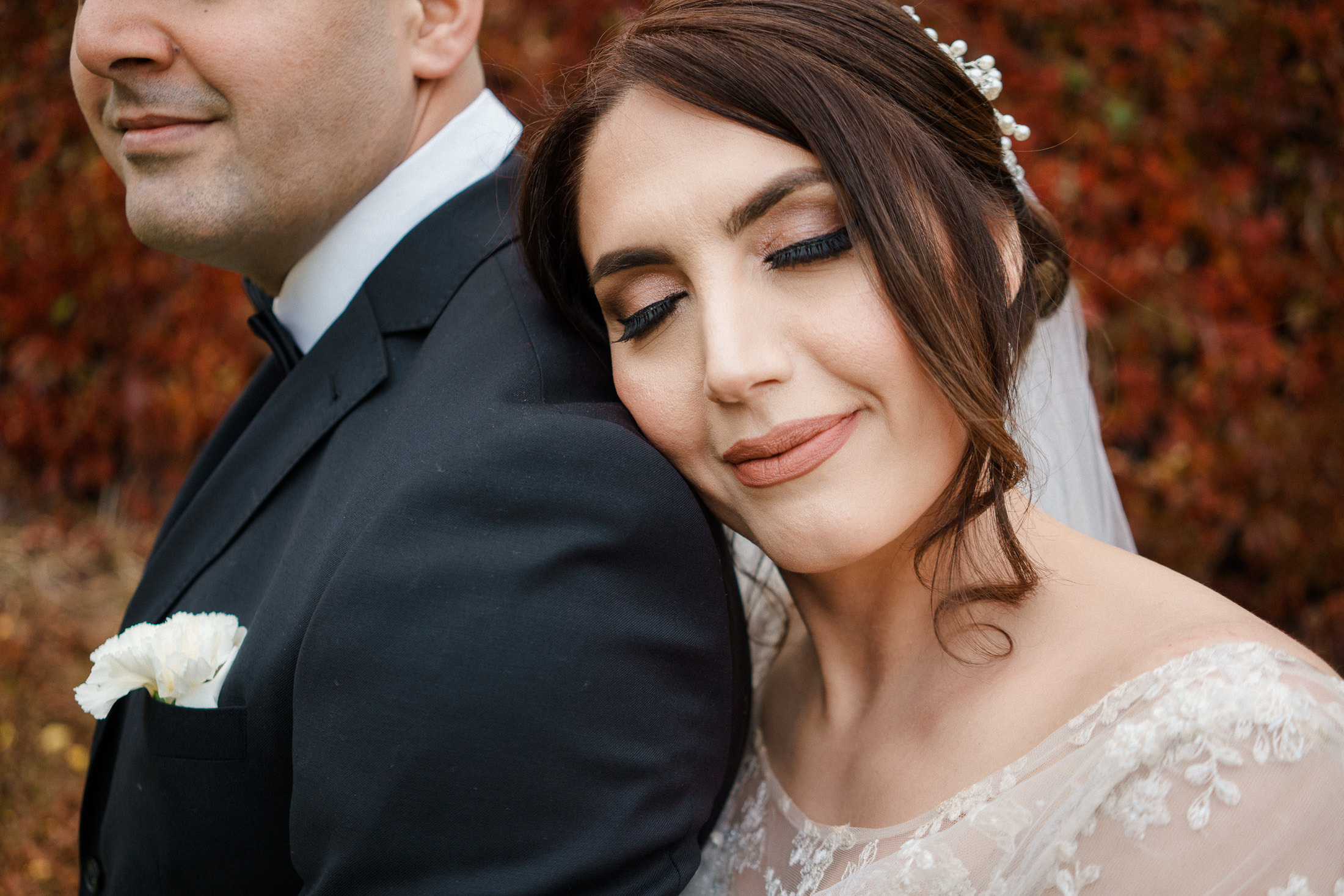 Hääpotretit vanhankaupunginkoskella