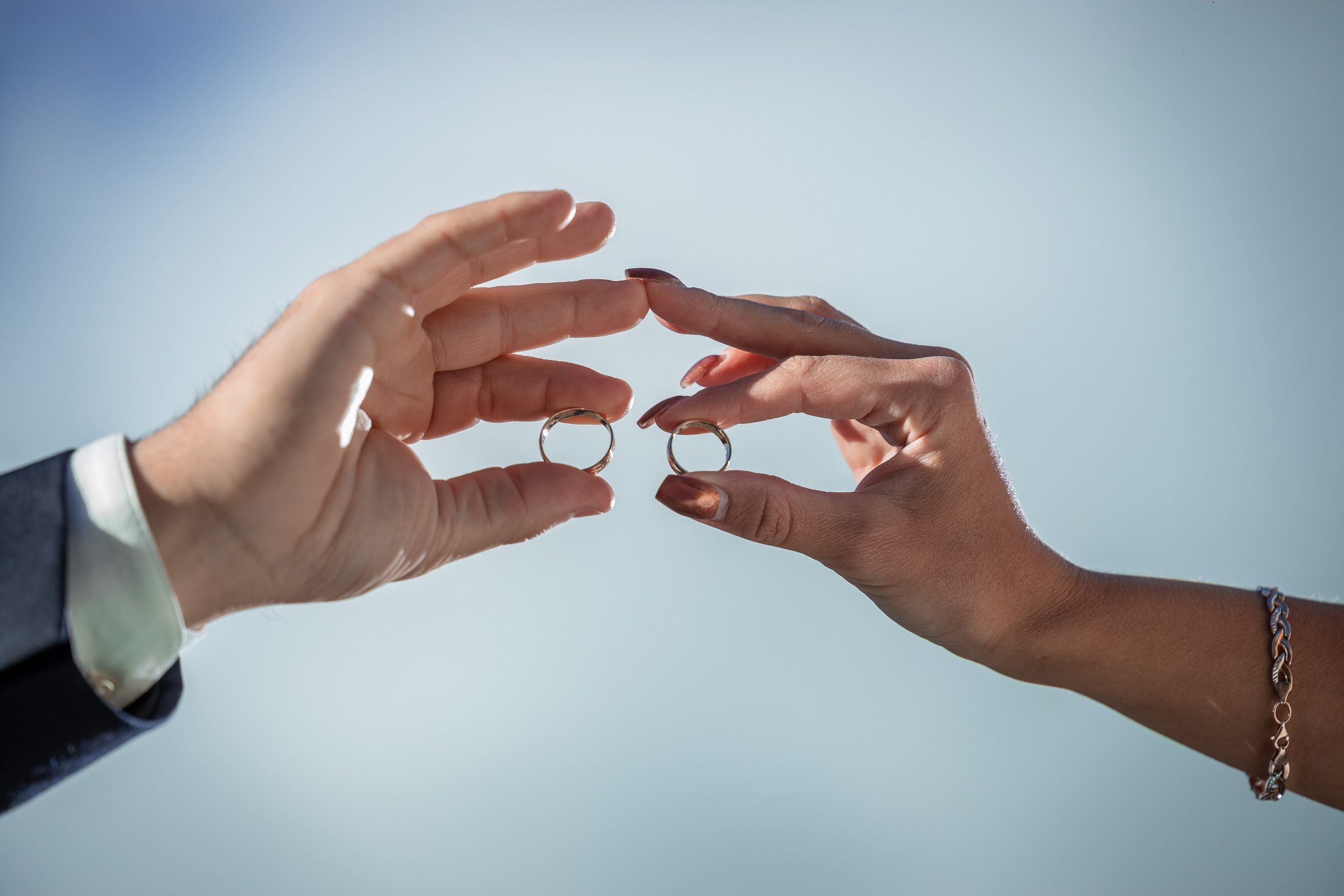 Hochzeitsfotograf Deutschland – Emotionale Fotos. Fotograf Sergej Nevelskij in Dortmund — Emotionale Hochzeitsfilme, Immobilienaufnahmen & individuelle Fotobücher