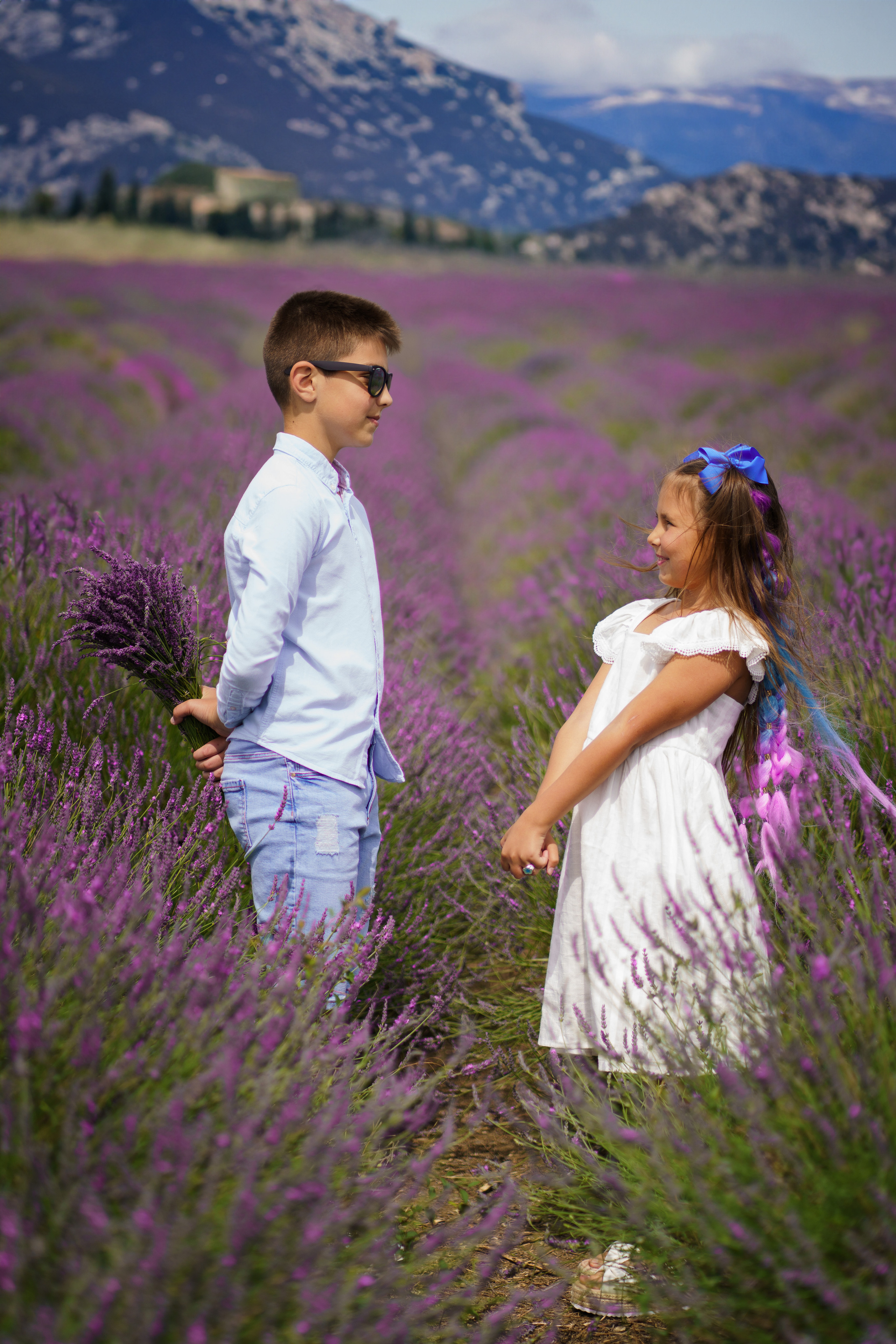 Cute kids in  the lavender field. Jelena Upleja children and family photographer in Bognor Regis