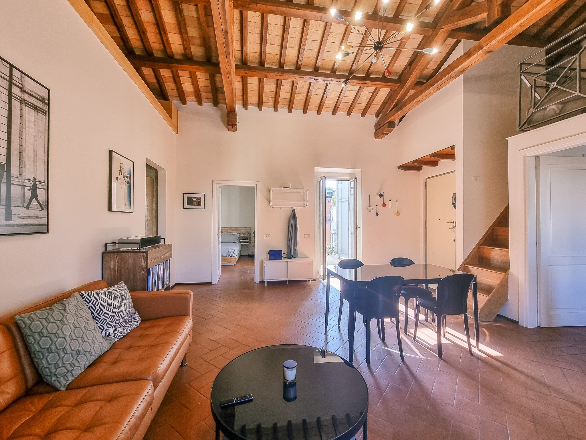 Borgo Pio Penthouse. Elizaveta Razumova: Cinematic Photography for Love, Weddings, Portraits & Brands