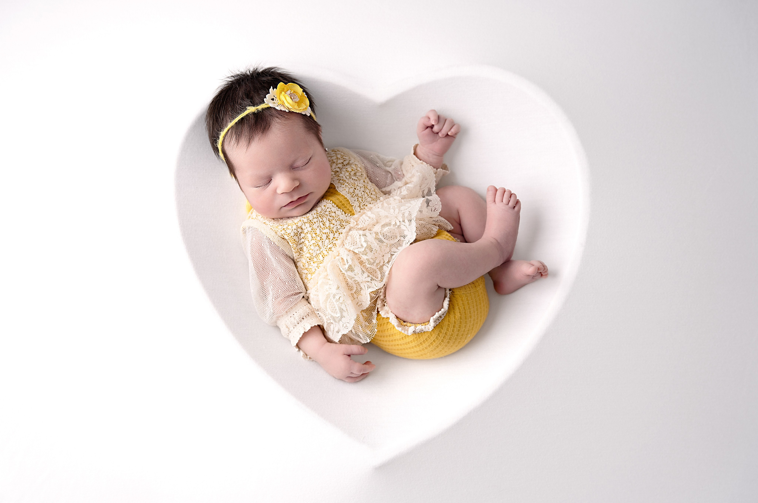 Newborn. Fotograf maternitate, nou-născuți și familie în Cluj-Napoca | Roxana Rusu