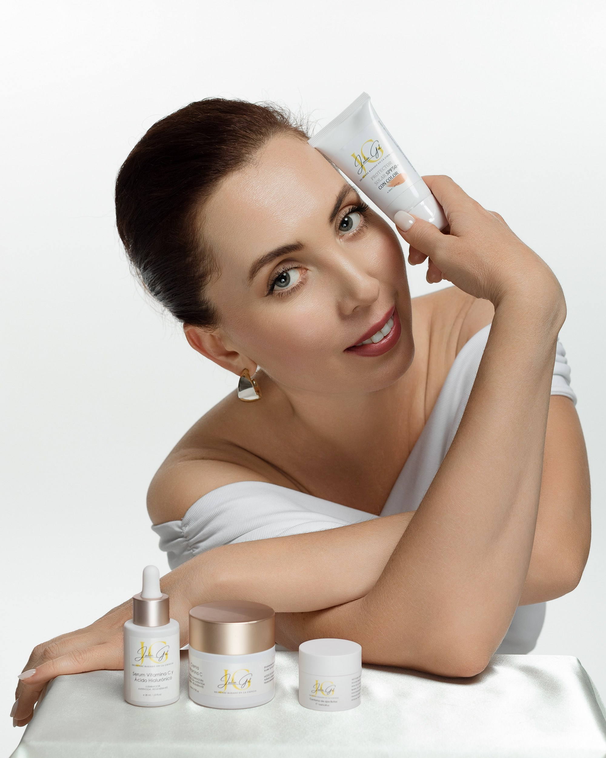 CREMAS, COSMETICA. Fotografía de Embarazo, Familia e Infantil en Almería Elena Espig