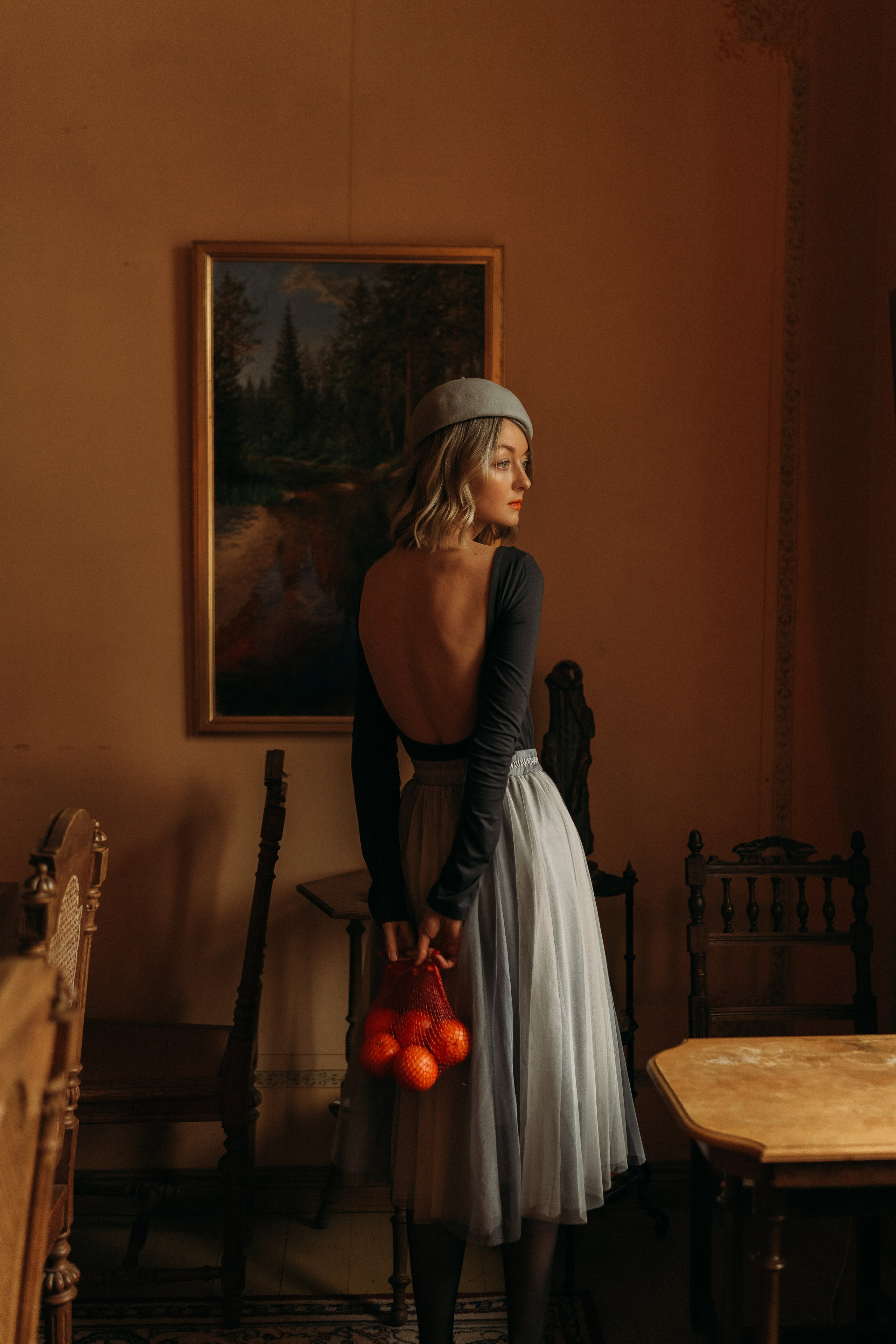 Woman phoshoot. Wedding and portrait photographer in Helsinki Vickan O