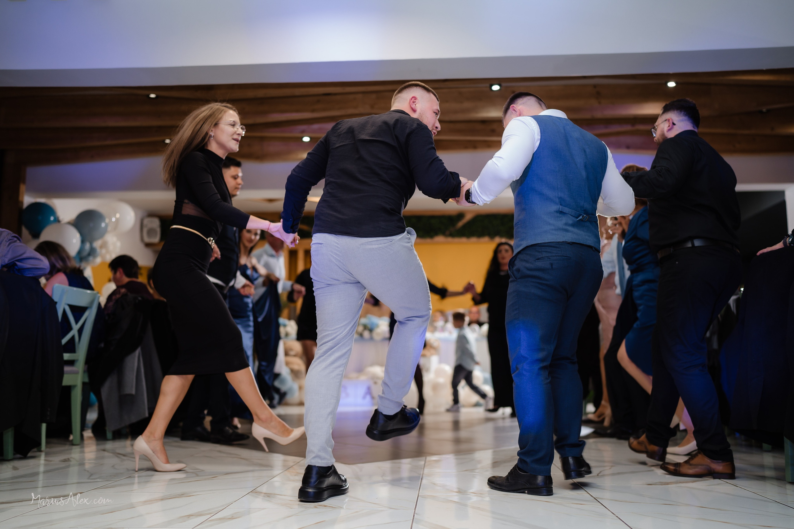 Micutul Mathias - Cel mai distractiv botez. Marius Alex fotograf de eveniment si portret din Suceava