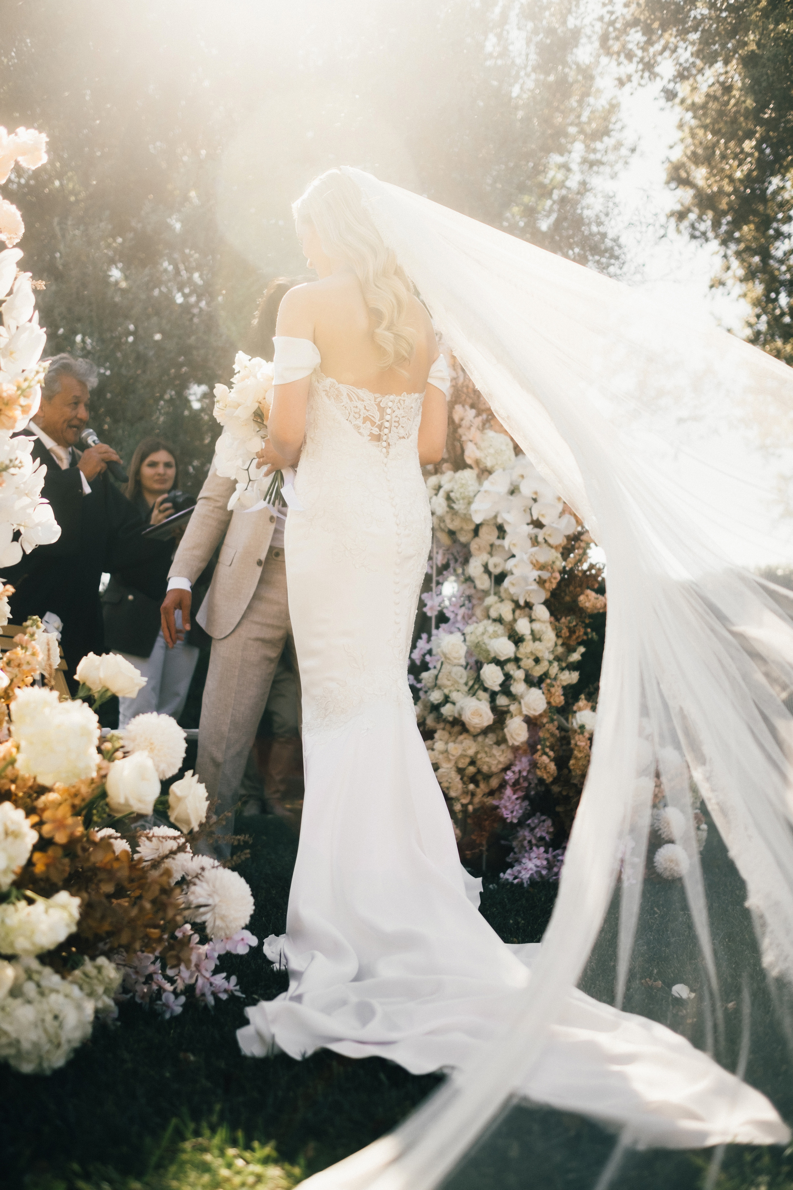 Annebel & Kenny. Hotel Castell d’Emporda. Paola fotógrafo / videografo de bodas en Barcelona