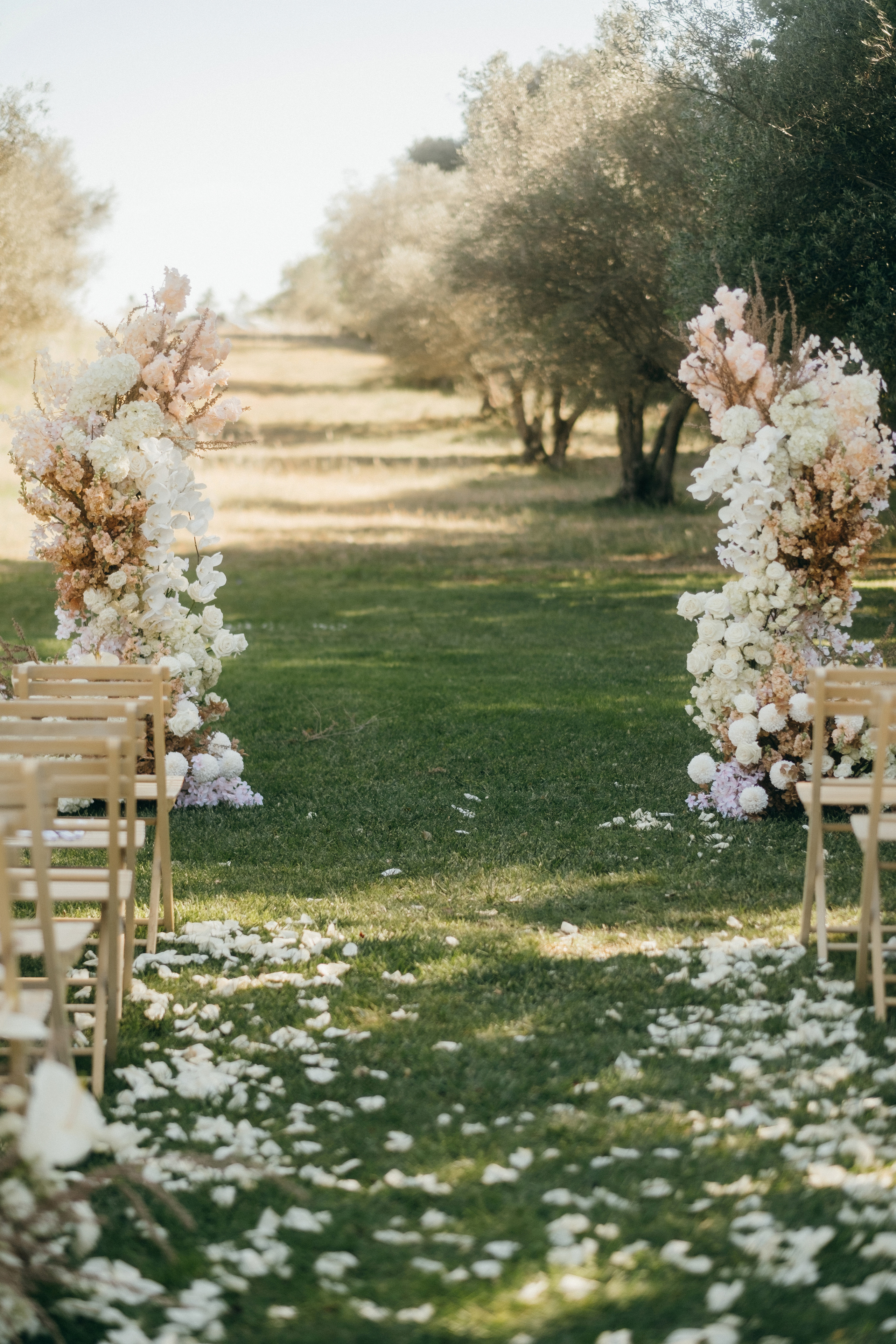 Annebel & Kenny. Hotel Castell d’Emporda. Paola fotógrafo / videografo de bodas en Barcelona