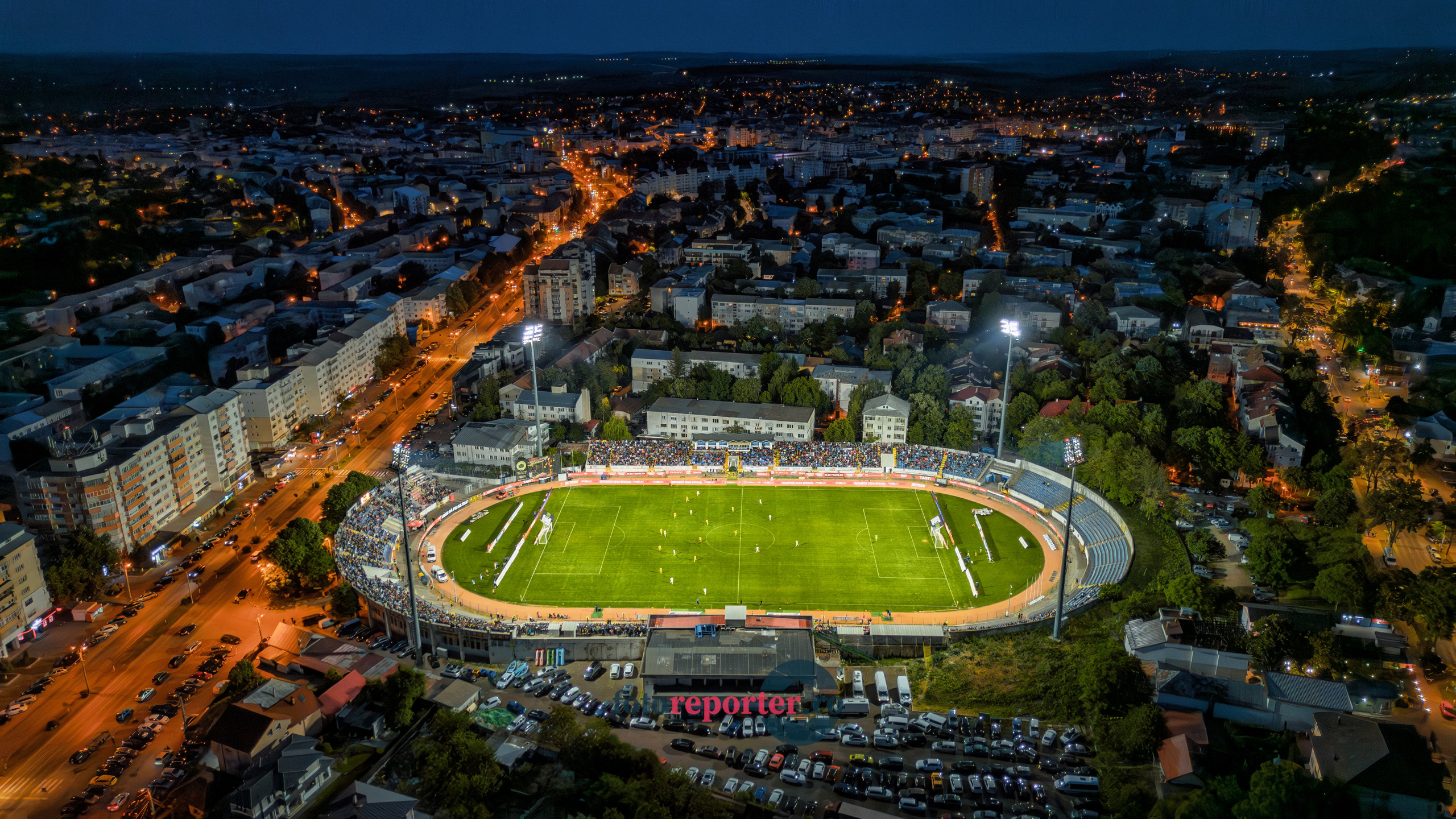Galerie Foto: FC Botoșani vs. CS Mioveni - Pe 17 mai 2024, am fost martorii unei partide incredibile între FC Botoșani și CS Mioveni, în prima manșă a barajului pentru evitarea retrogradării. În fața unui stadion plin de emoție și speranță, echipa noastră a obținut o victorie importantă, cu un gol marcat de Aldair în minutul 93. 💪 *FC Botoșani 1-0 CS Mioveni*⚽️ Urmăriți momentele cheie ale meciului și bucuria suporterilor în această galerie foto! Pregătiți-vă pentru meciul de retur de pe 24 mai, când vom lupta din nou pentru a rămâne în prima ligă.#FCBotoșani #CSMioveni #BarajRetrogradare #ForzaBotoșani 