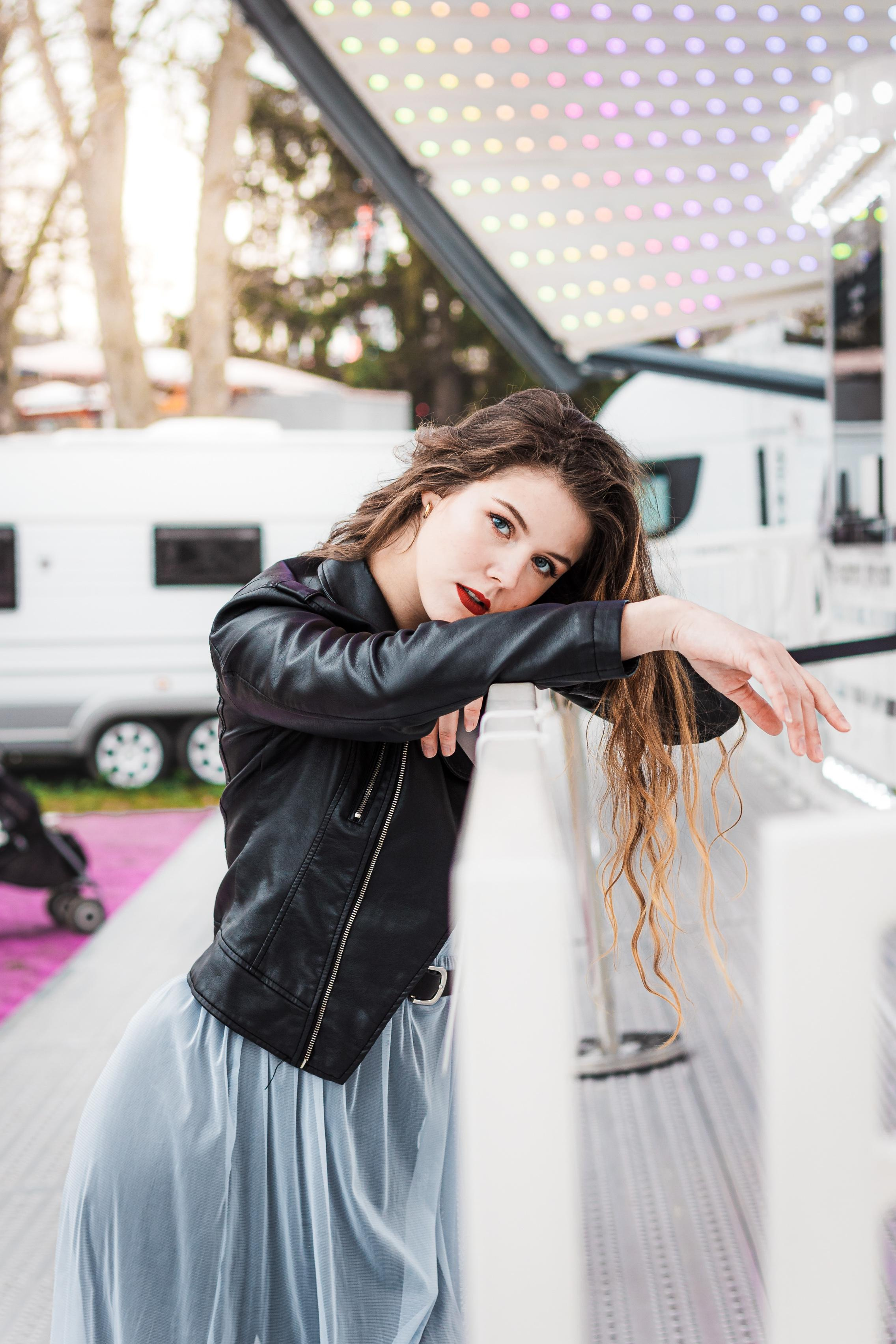 Dana Lišková - Portrétní a brandová fotografka Praha - focení portrétů Praha