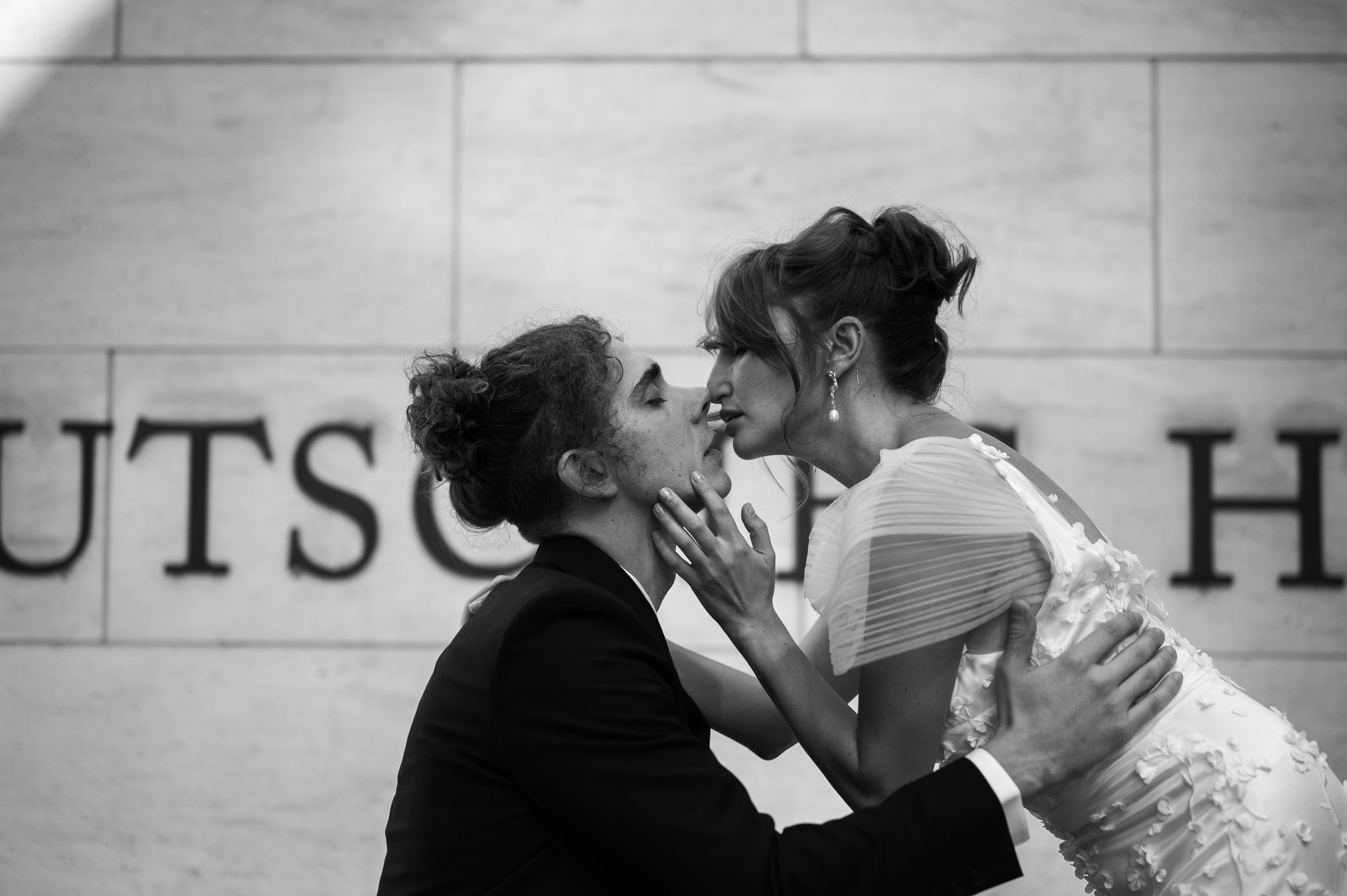 Photographie de mariage, vibrations émotionnels et authentiques, photoreportage en Europe / Emotional wedding photography, authentique vibes, and photoreportage in Europe 