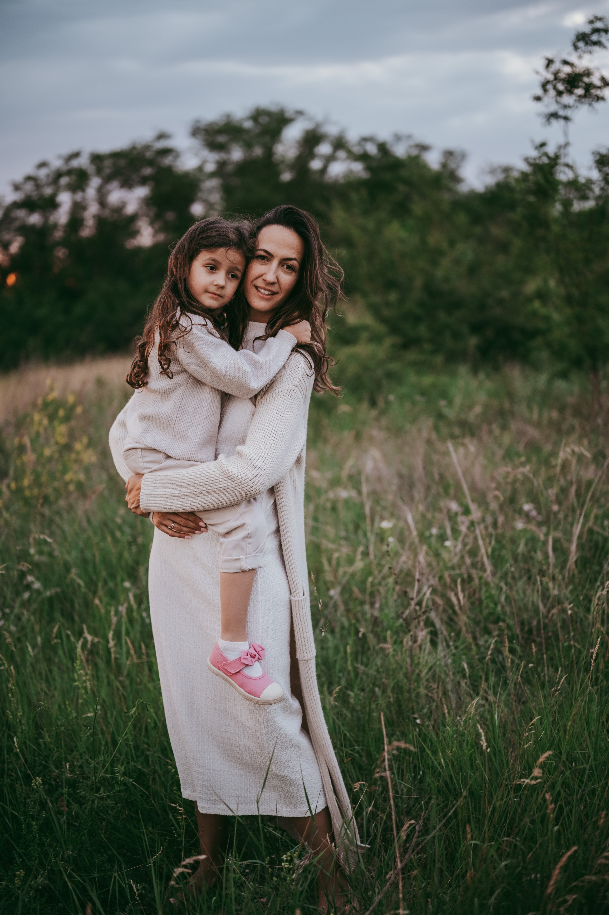 Bojana i Srna / mammy and me photosession. Deciji i porodicni fotograf u Beogradu Oksana Skendzic