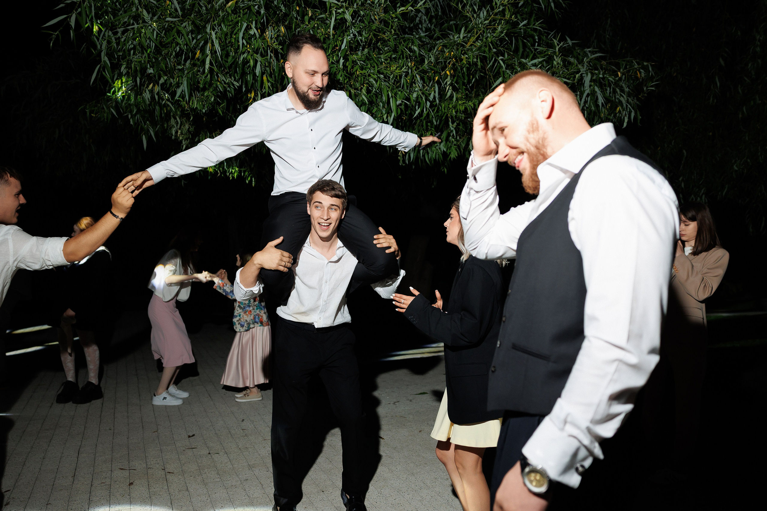 Florin & Corina — Complexul Turistic Costesti — Wedding Day. Servicii Foto și Video 067188353