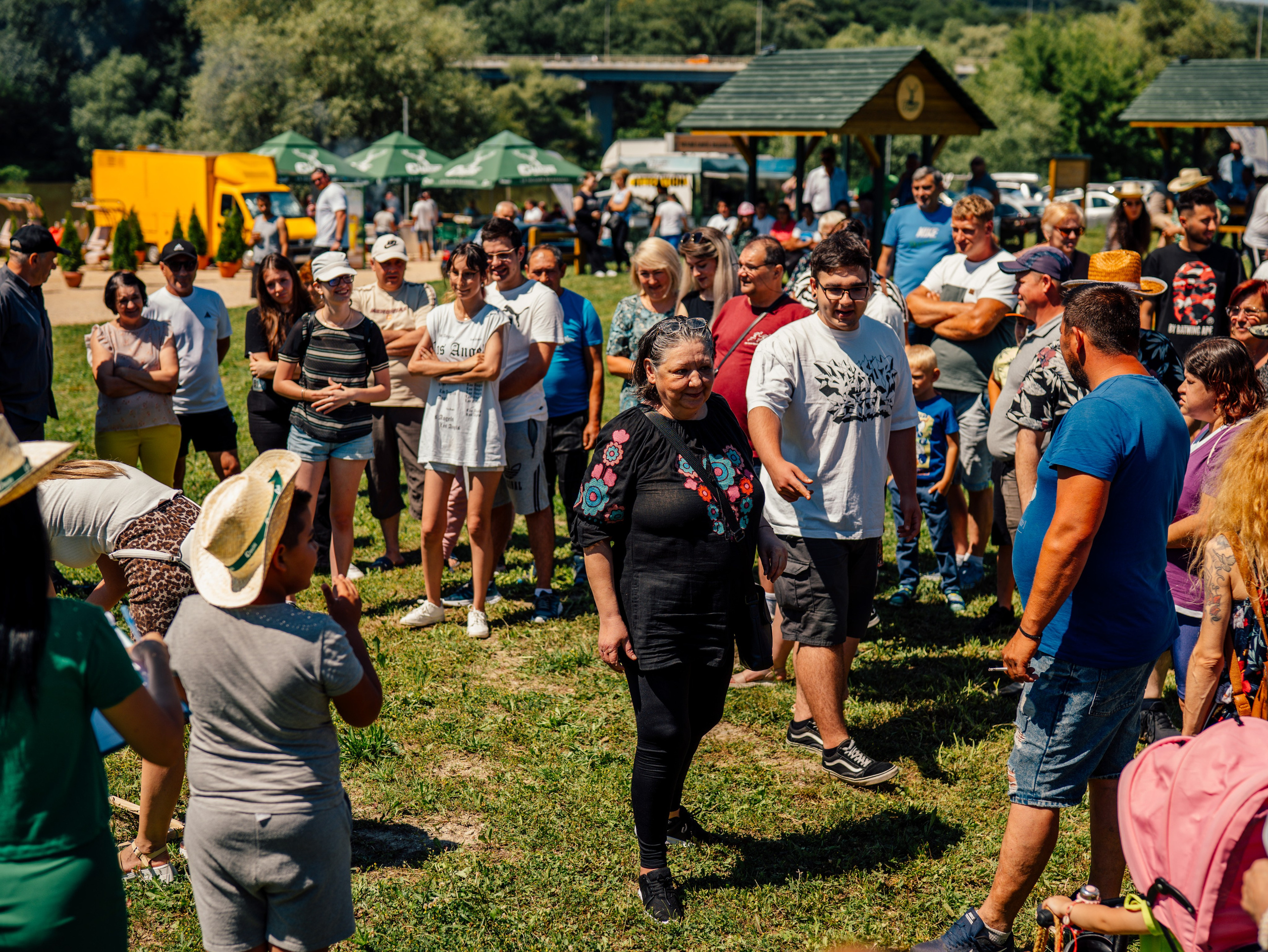 POIANA CIUCAȘ. Freesh Media Products