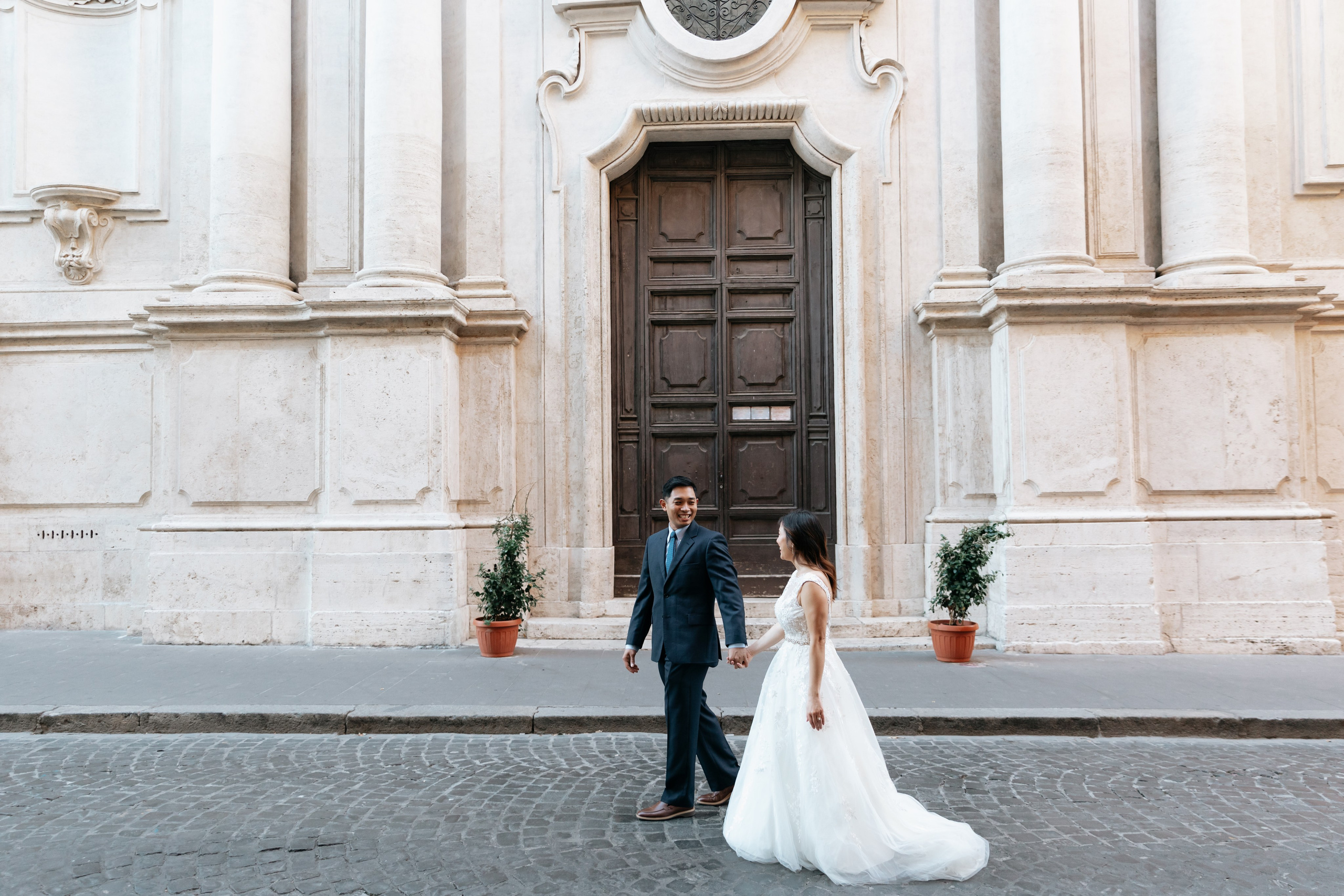 Elopement photoshoot in Rome. Photographer in Rome