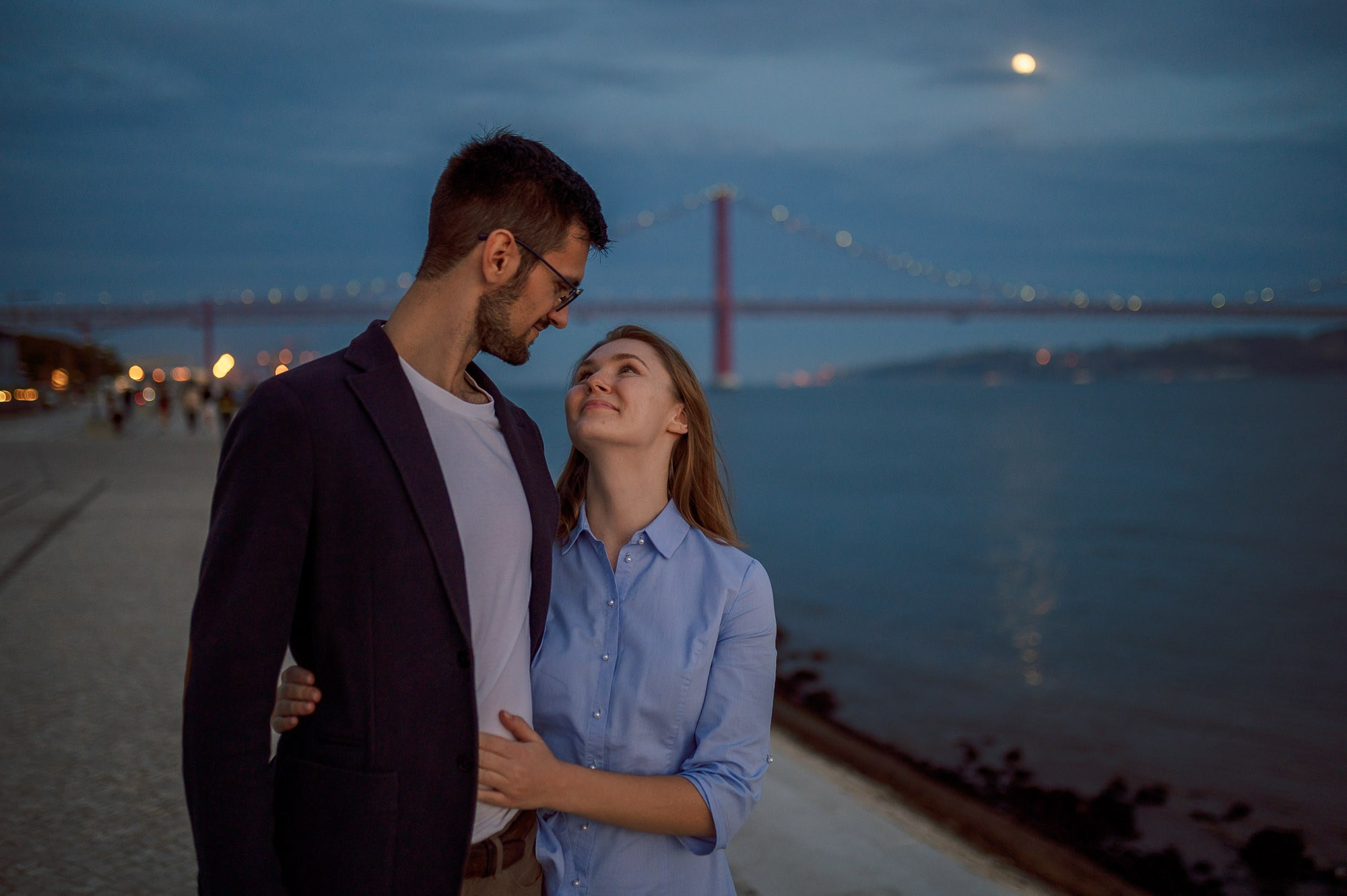 Belém Tower and the MAAT Museum are two contrasting yet impressive locations for a photo shoot in Lisbon