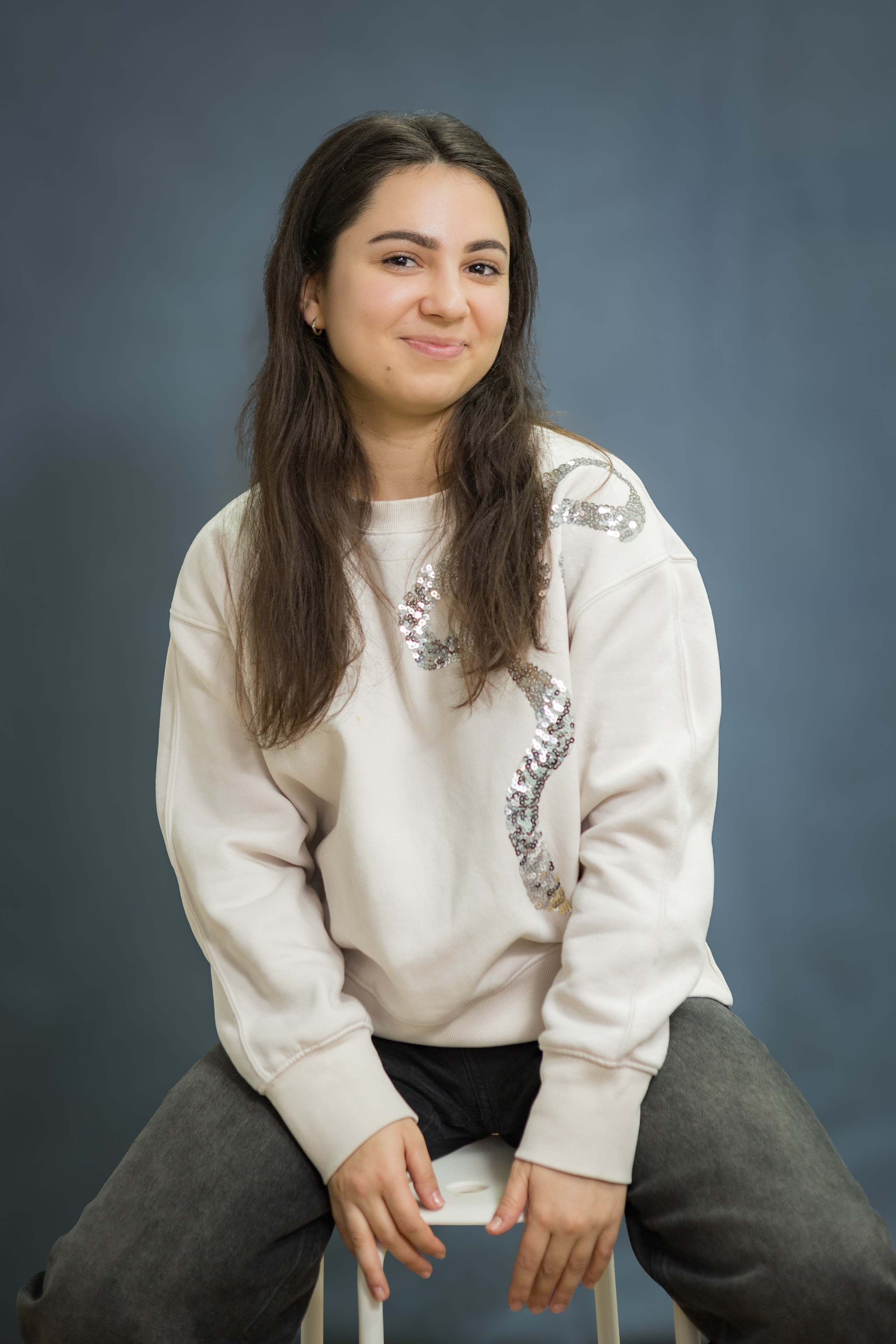 Schüler. Adelya Tomin