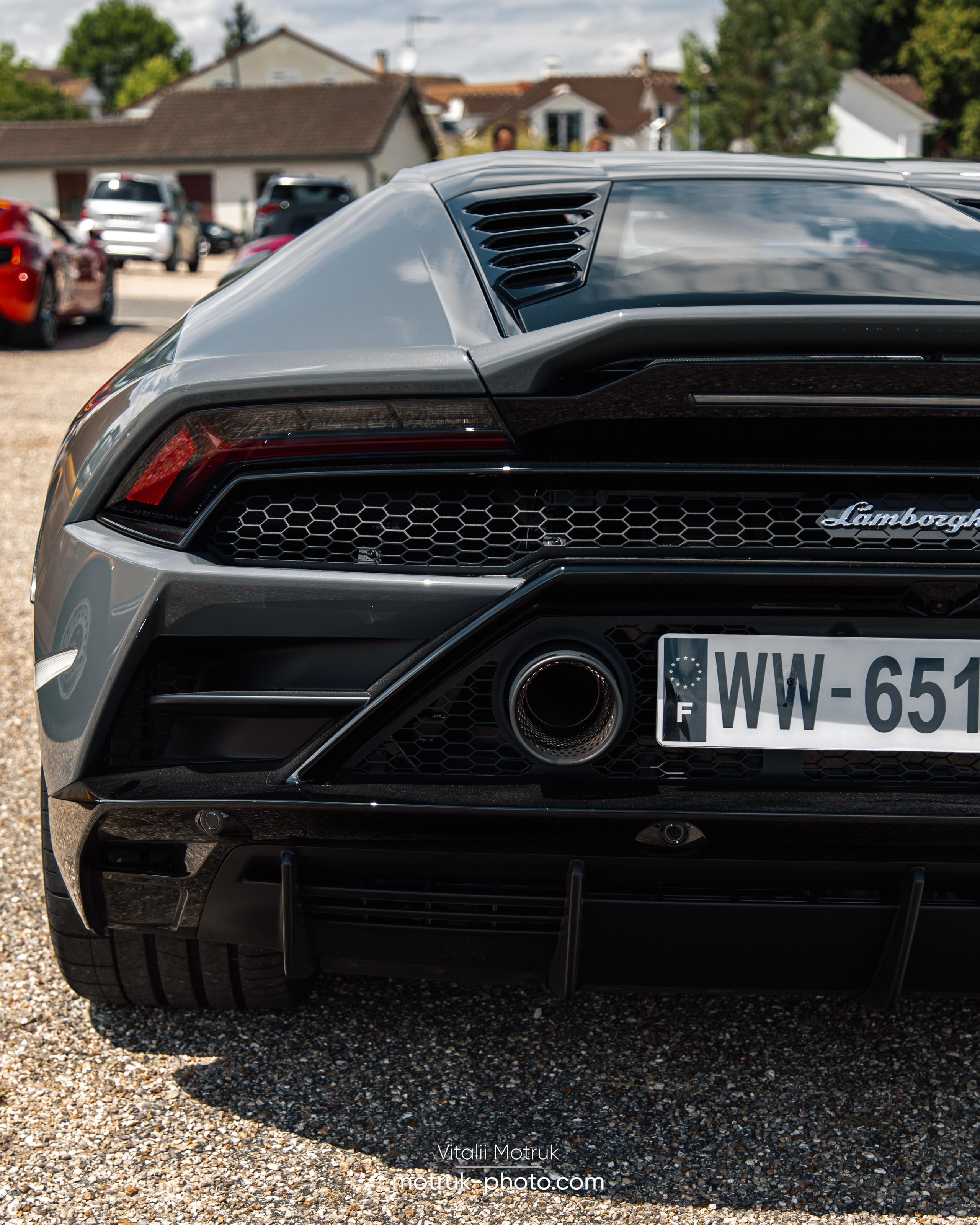 Cars and Coffee. Photographe de voitures à Paris — Vitalii Motruk