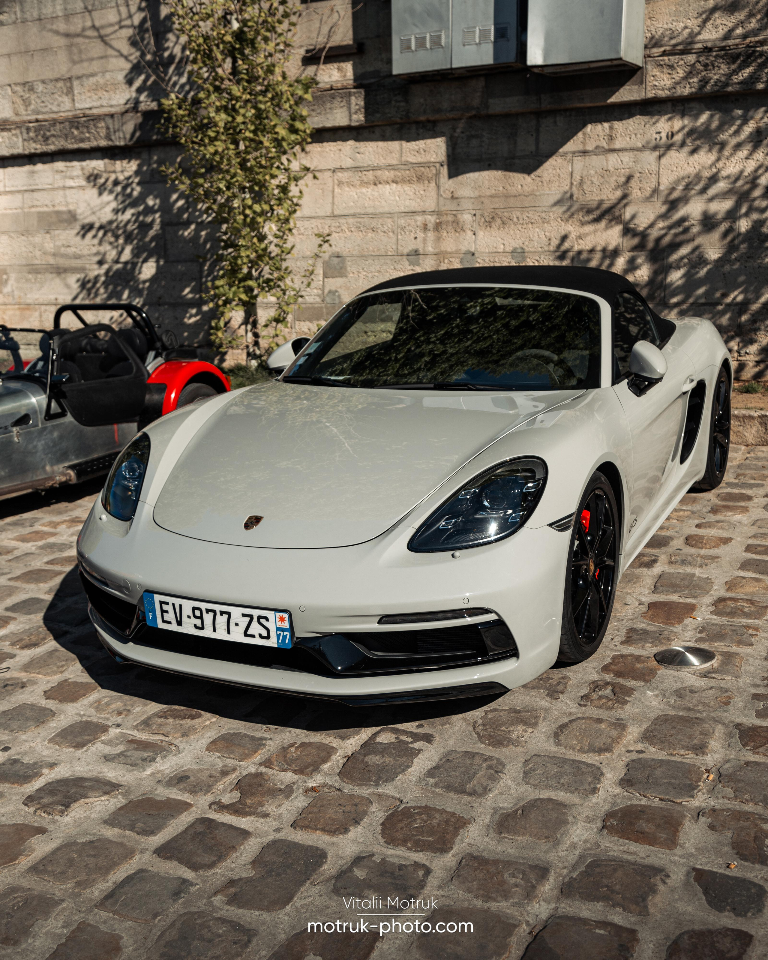 Bateaux Mouches 17 avril. Photographer in Paris — Vitalii Motruk