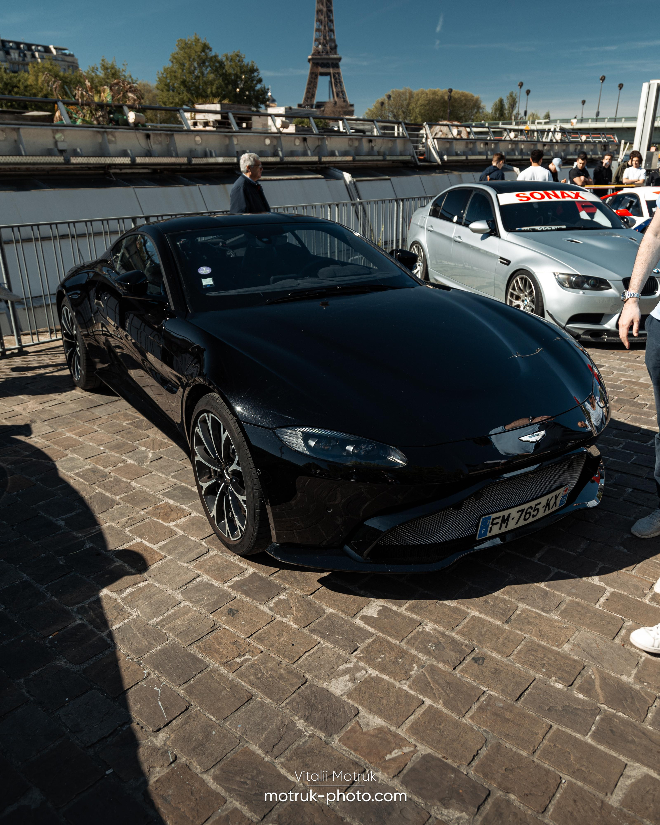 Bateaux Mouches 17 avril. Photographer in Paris — Vitalii Motruk