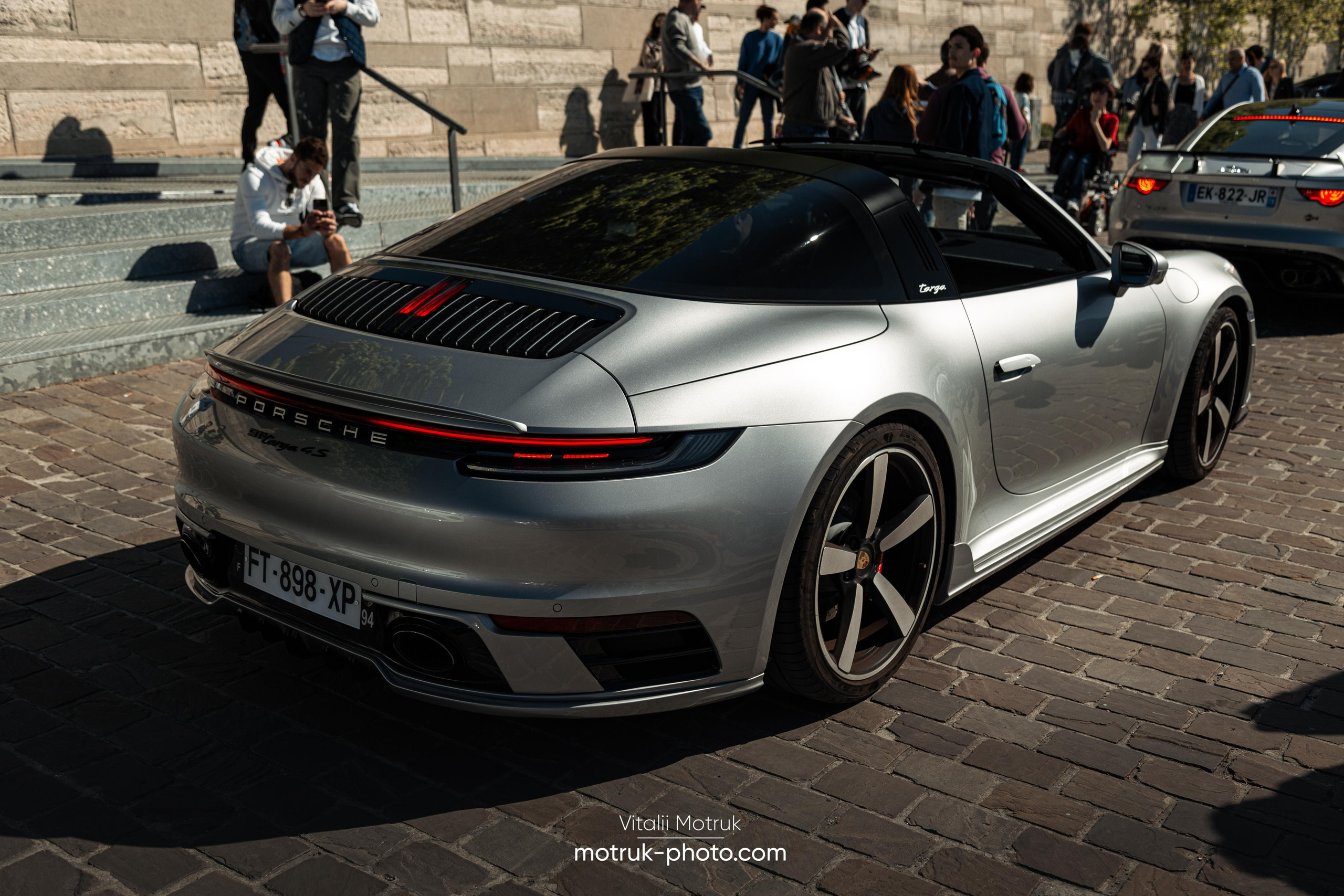 Bateaux Mouches 17 avril. Photographer in Paris — Vitalii Motruk
