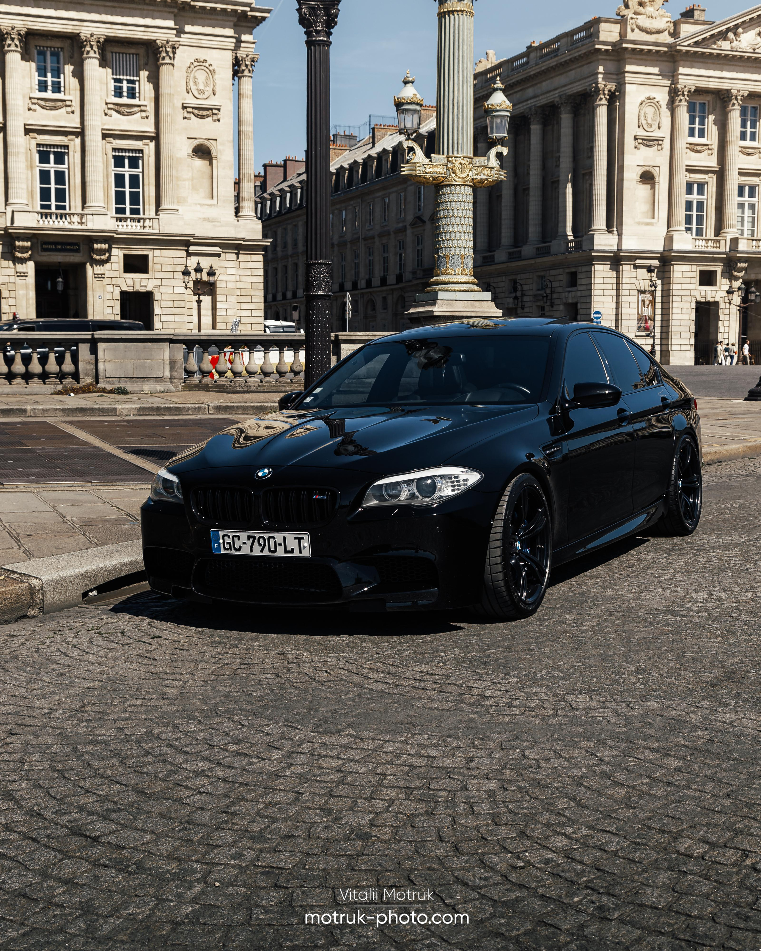 Bateaux Mouches 17 avril. Photographer in Paris — Vitalii Motruk