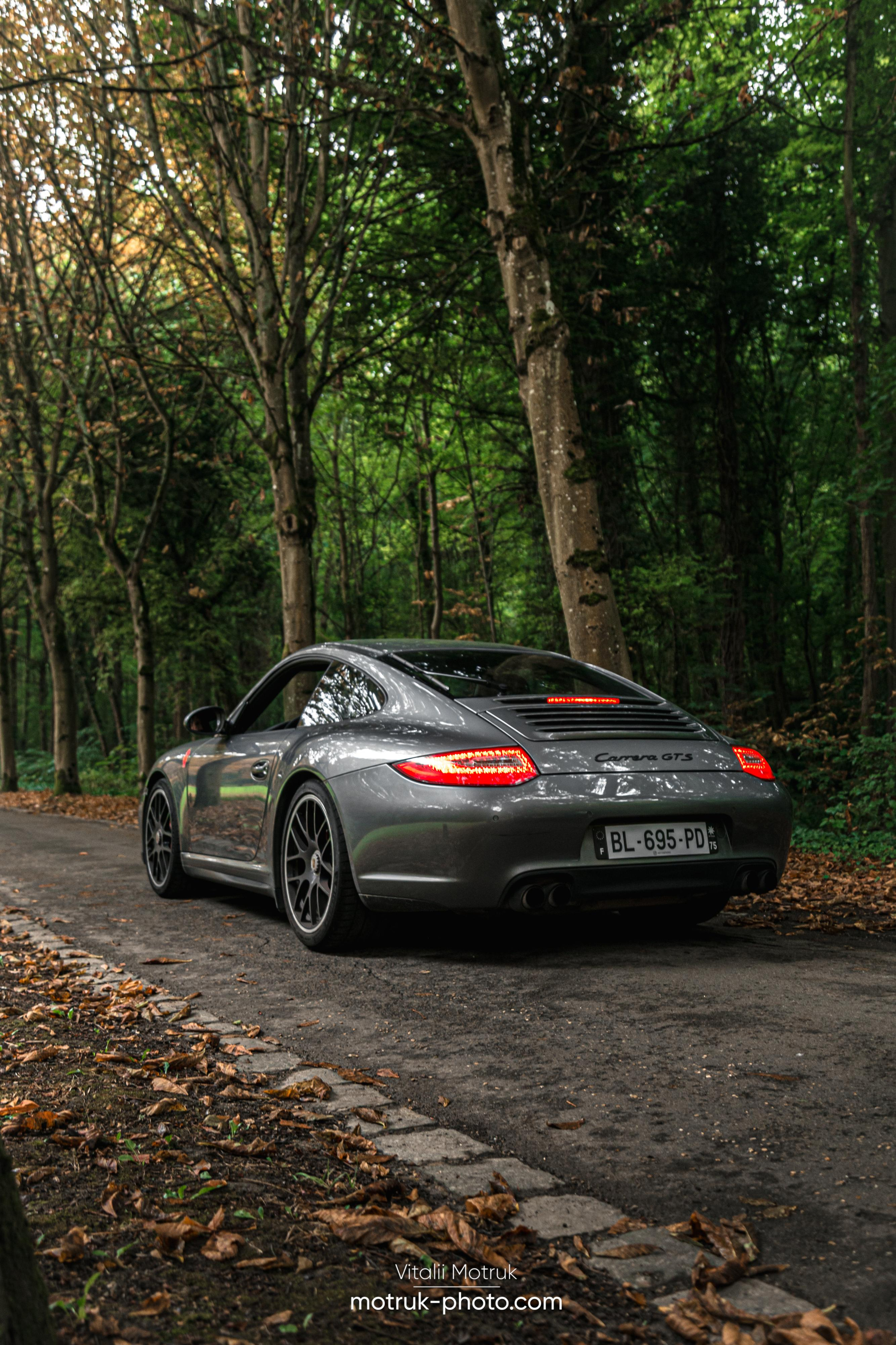 3 Porsches. Photographer in Paris — Vitalii Motruk