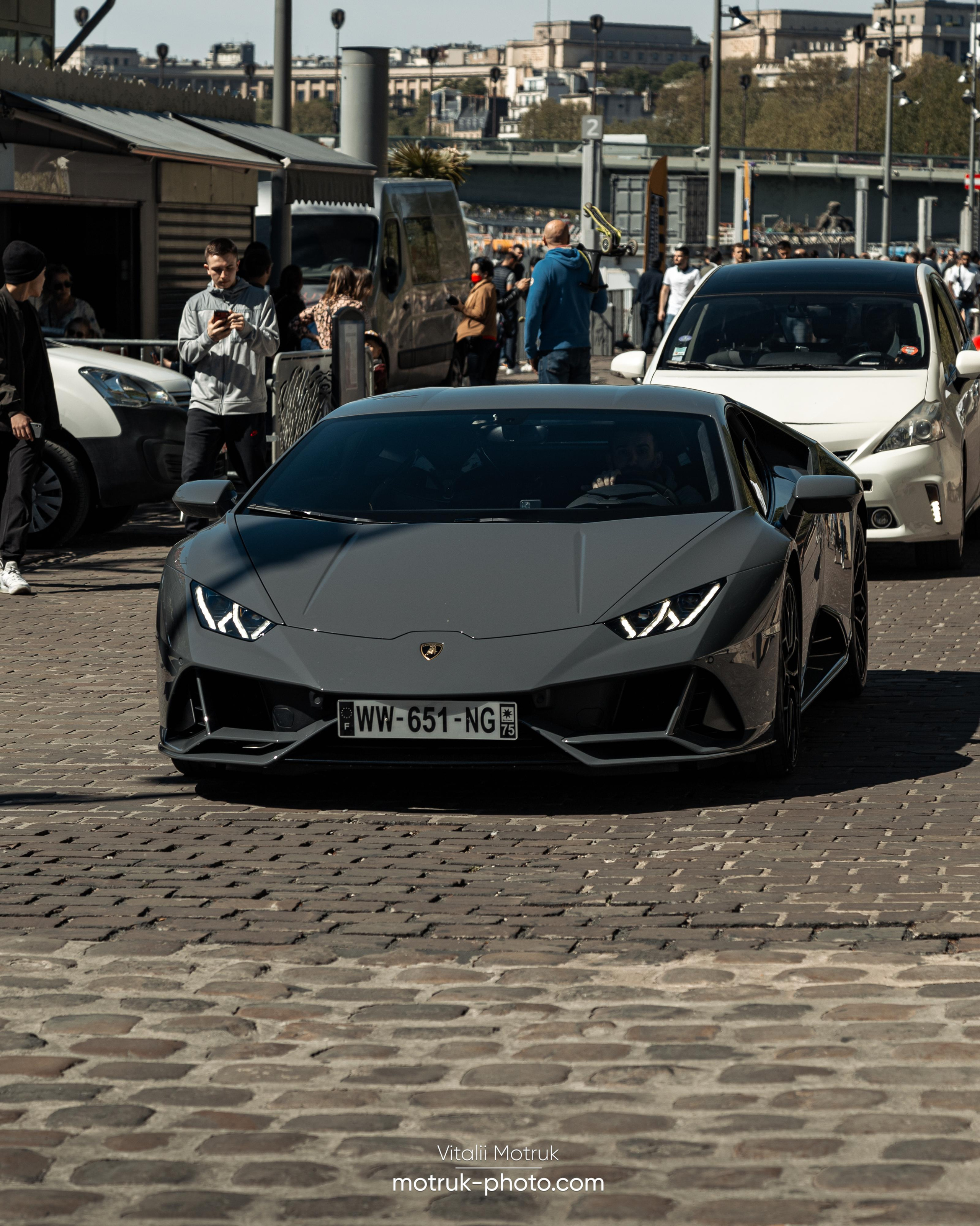 Bateaux Mouches 17 avril. Photographer in Paris — Vitalii Motruk
