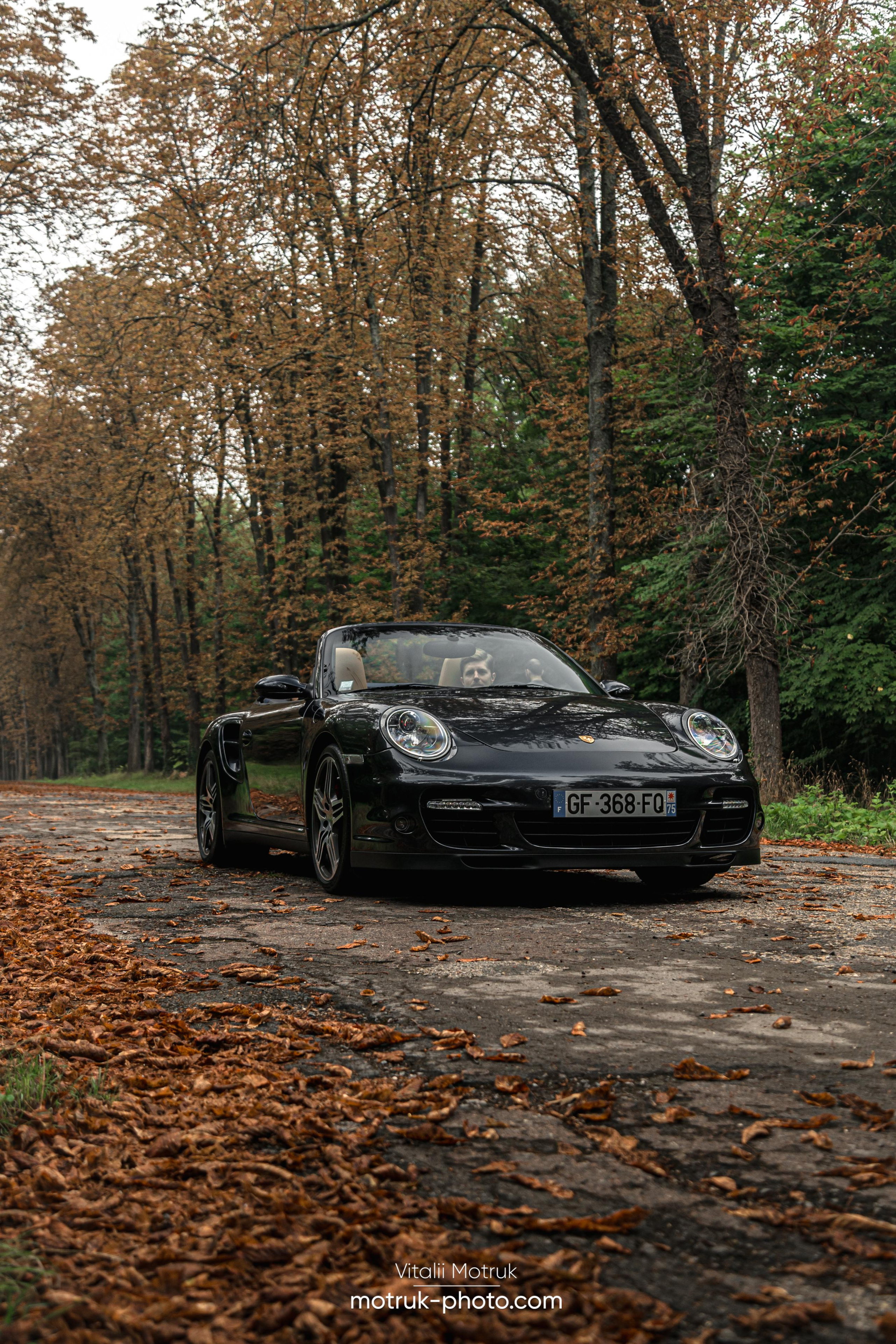 3 Porsches. Photographer in Paris — Vitalii Motruk