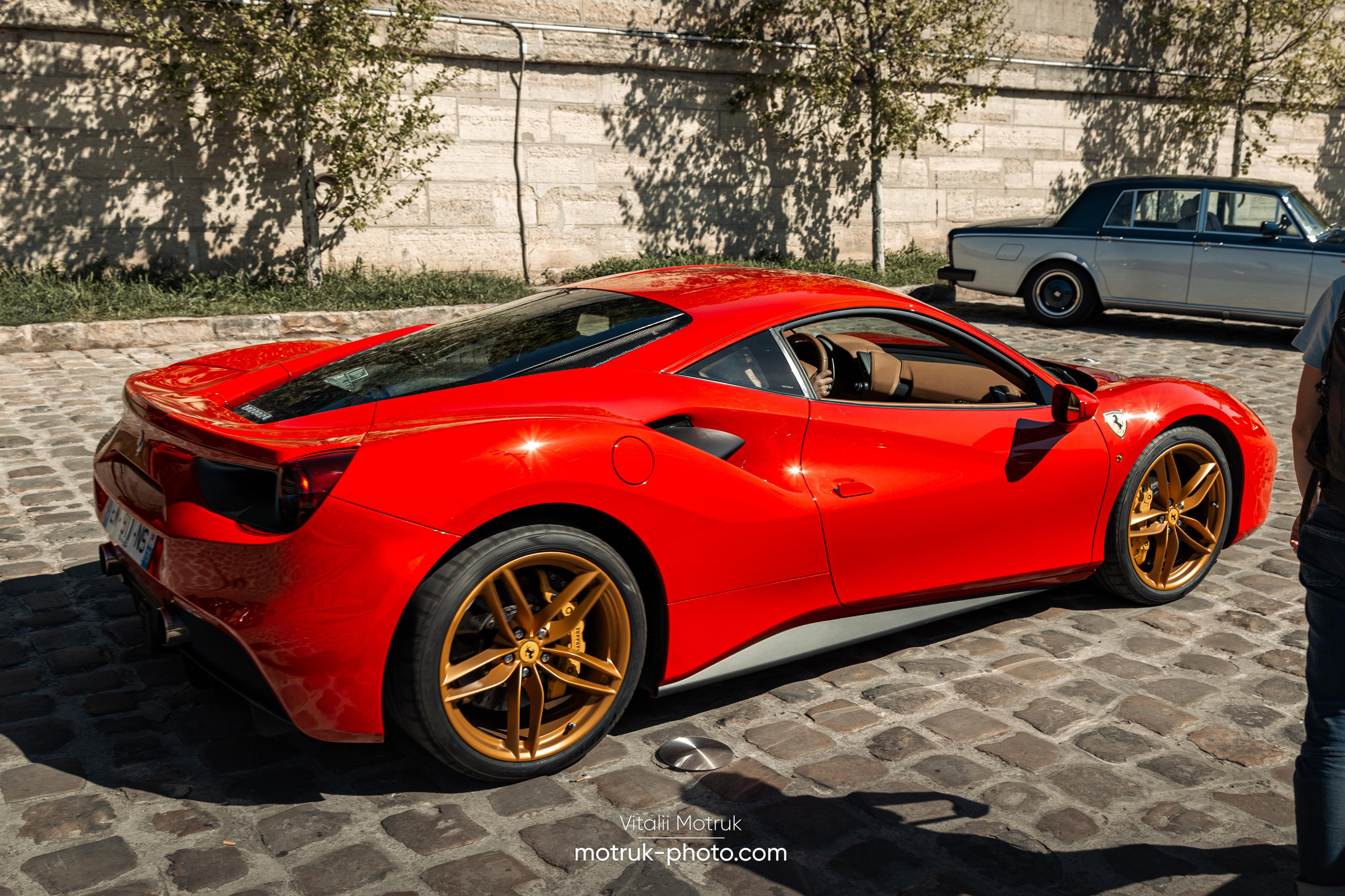 Bateaux Mouches 17 avril. Photographer in Paris — Vitalii Motruk