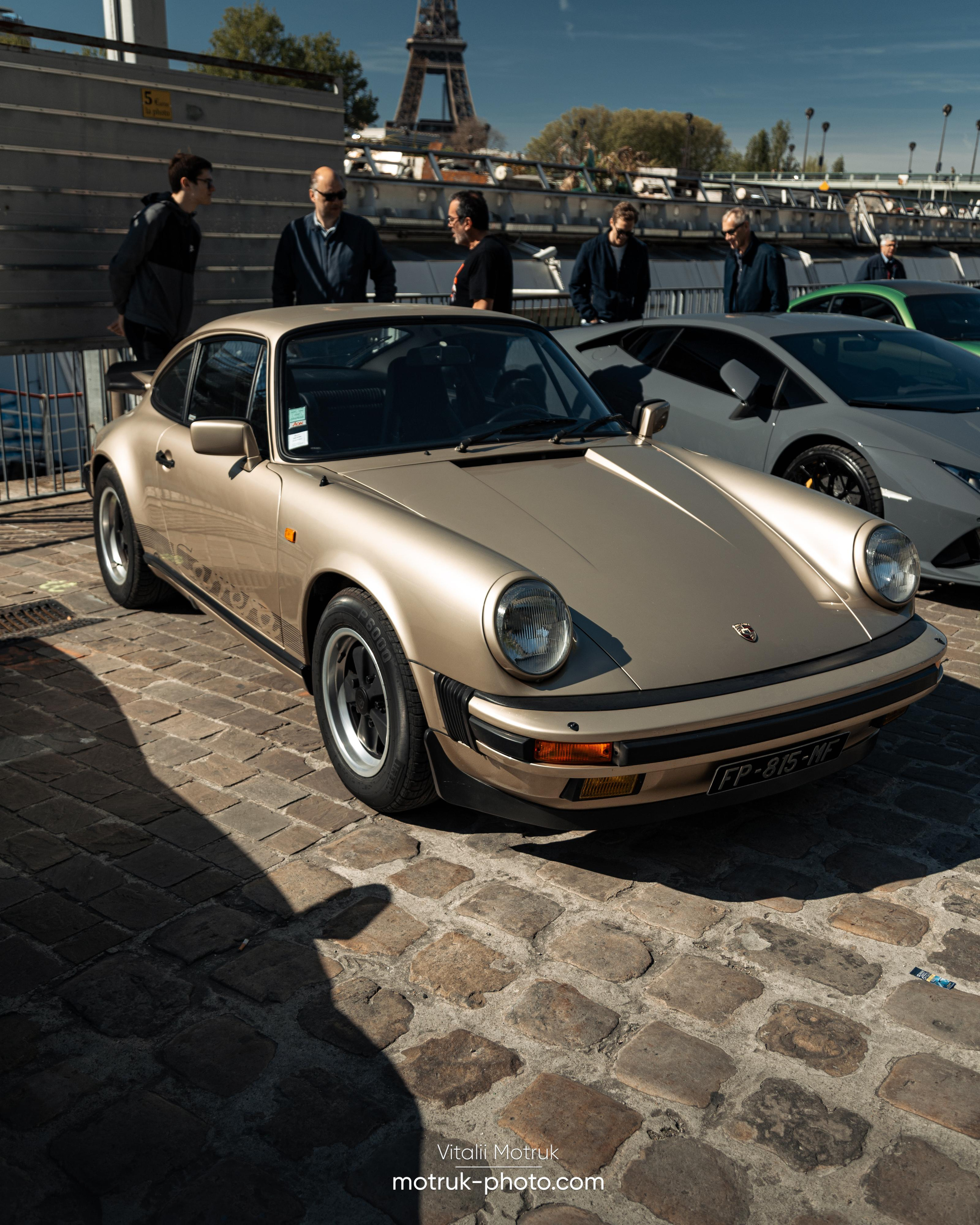 Bateaux Mouches 17 avril. Photographer in Paris — Vitalii Motruk