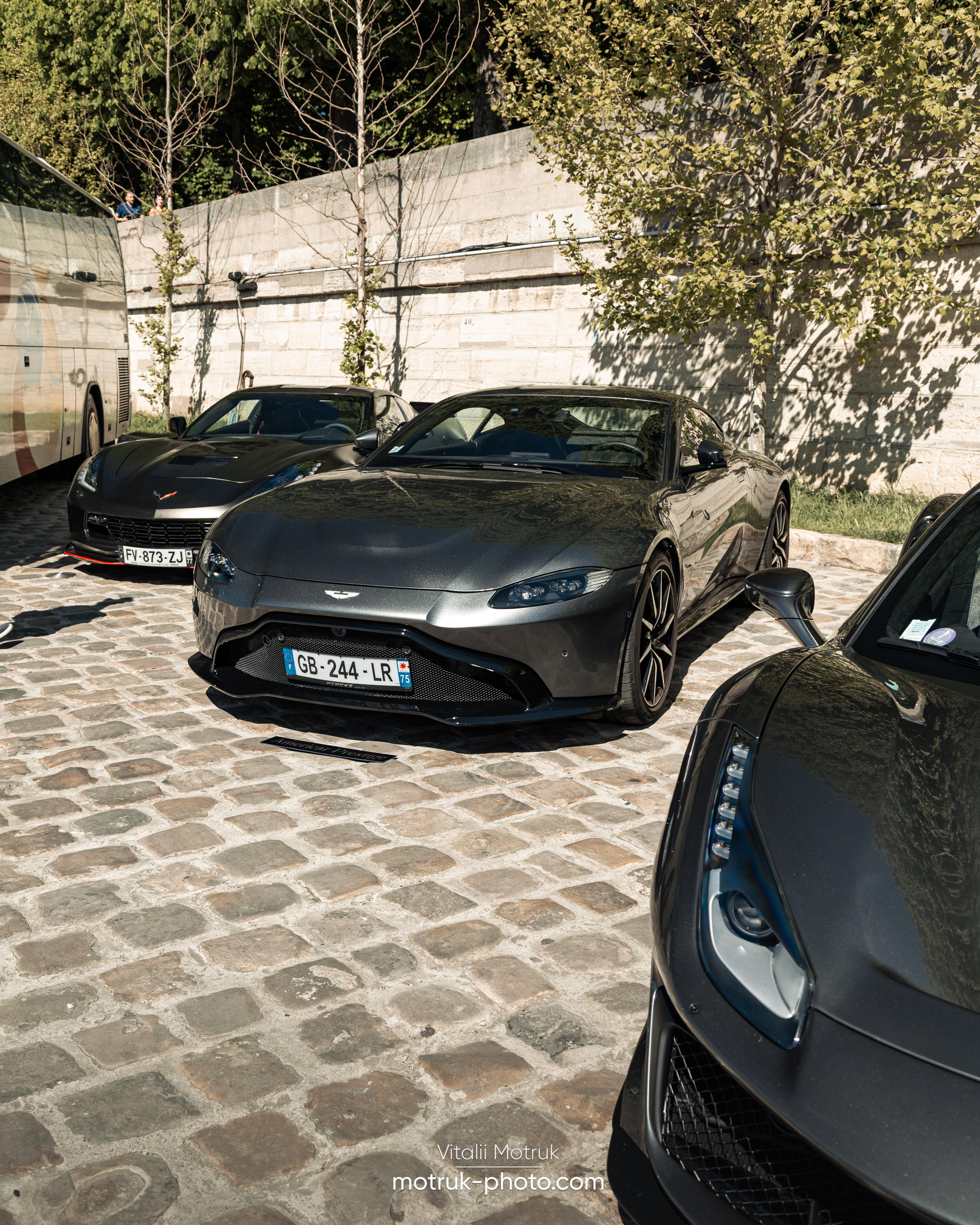 Bateaux Mouches 17 avril. Photographer in Paris — Vitalii Motruk