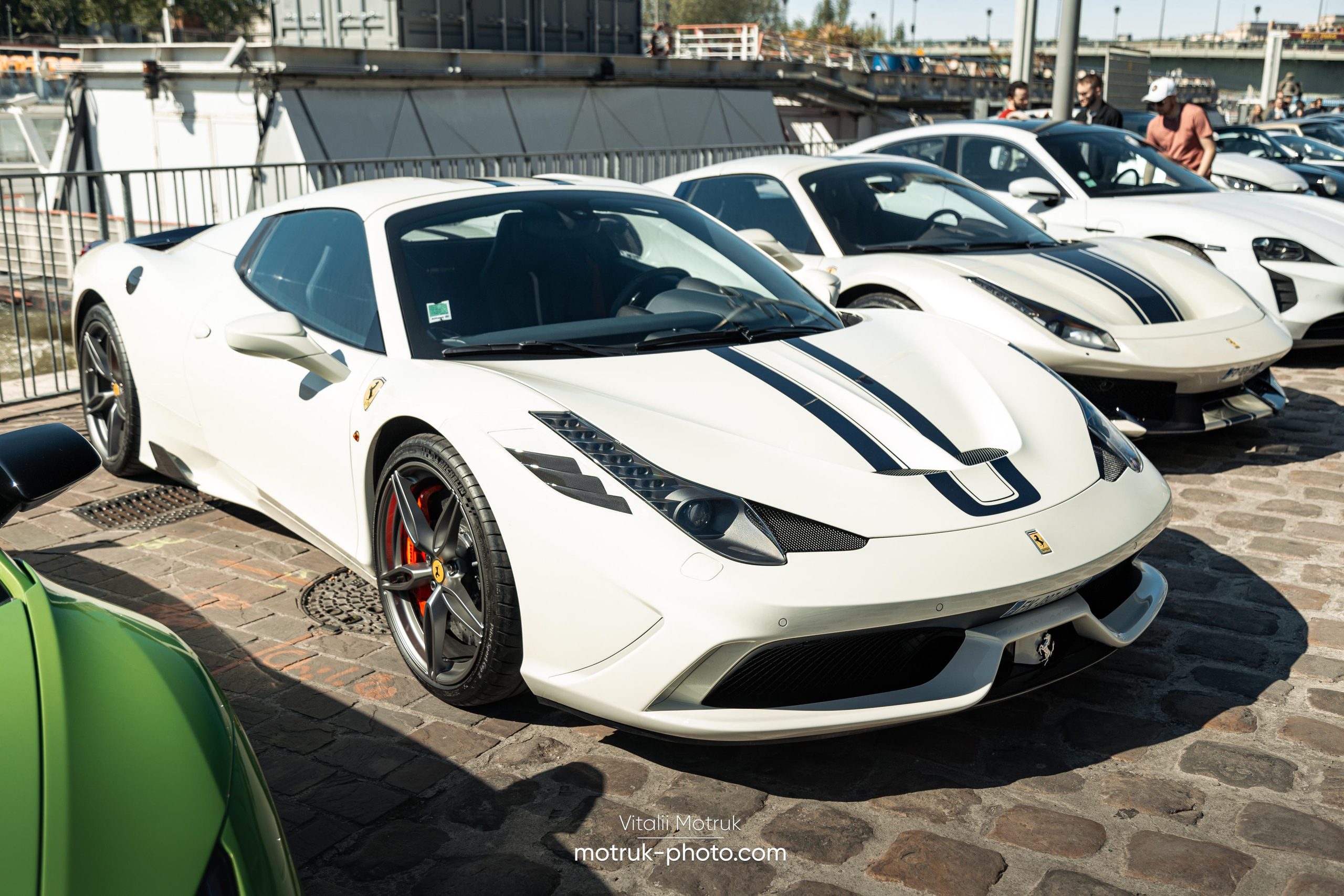 Bateaux Mouches 17 avril. Photographer in Paris — Vitalii Motruk