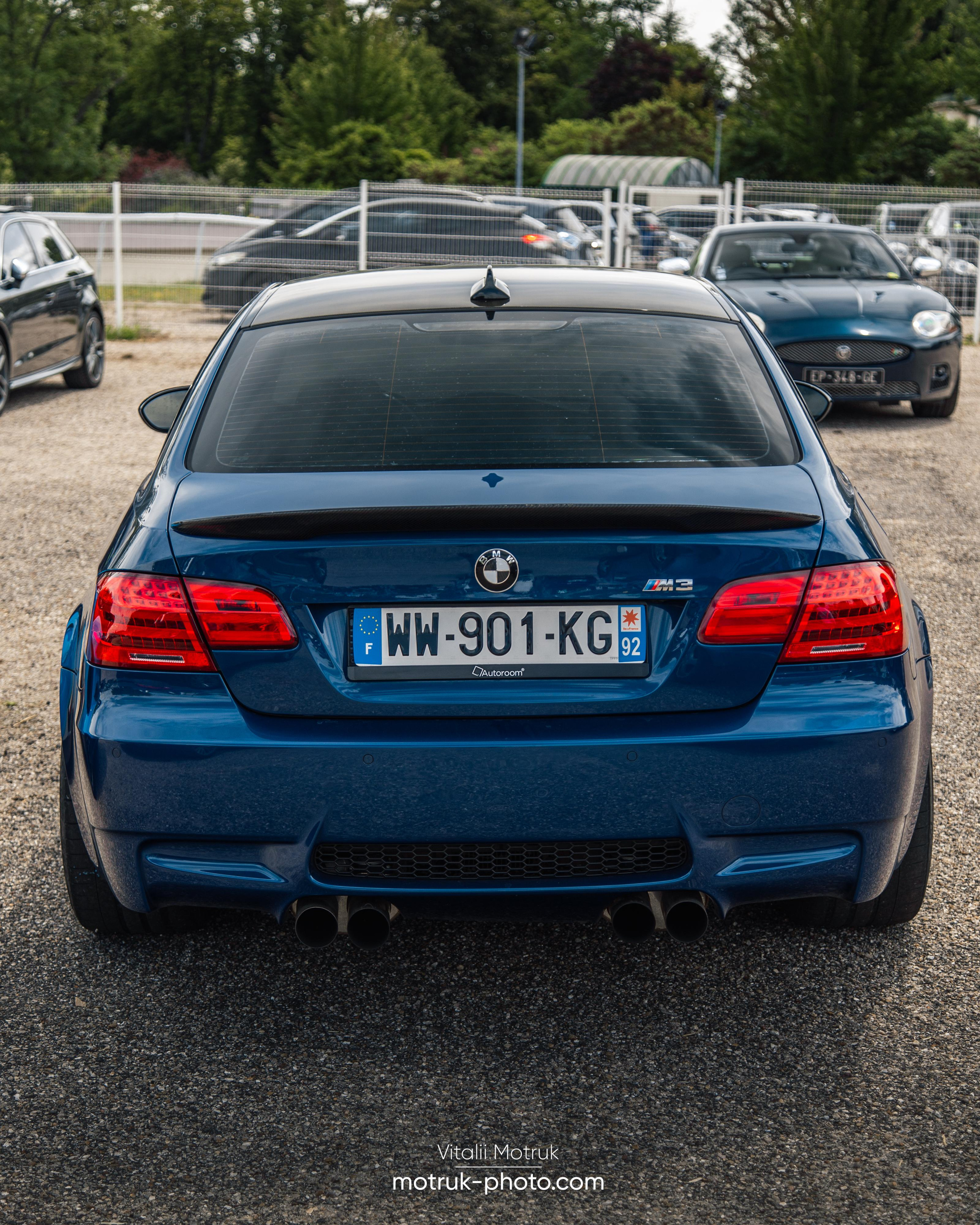 Cars and Coffee. Photographe de voitures à Paris — Vitalii Motruk