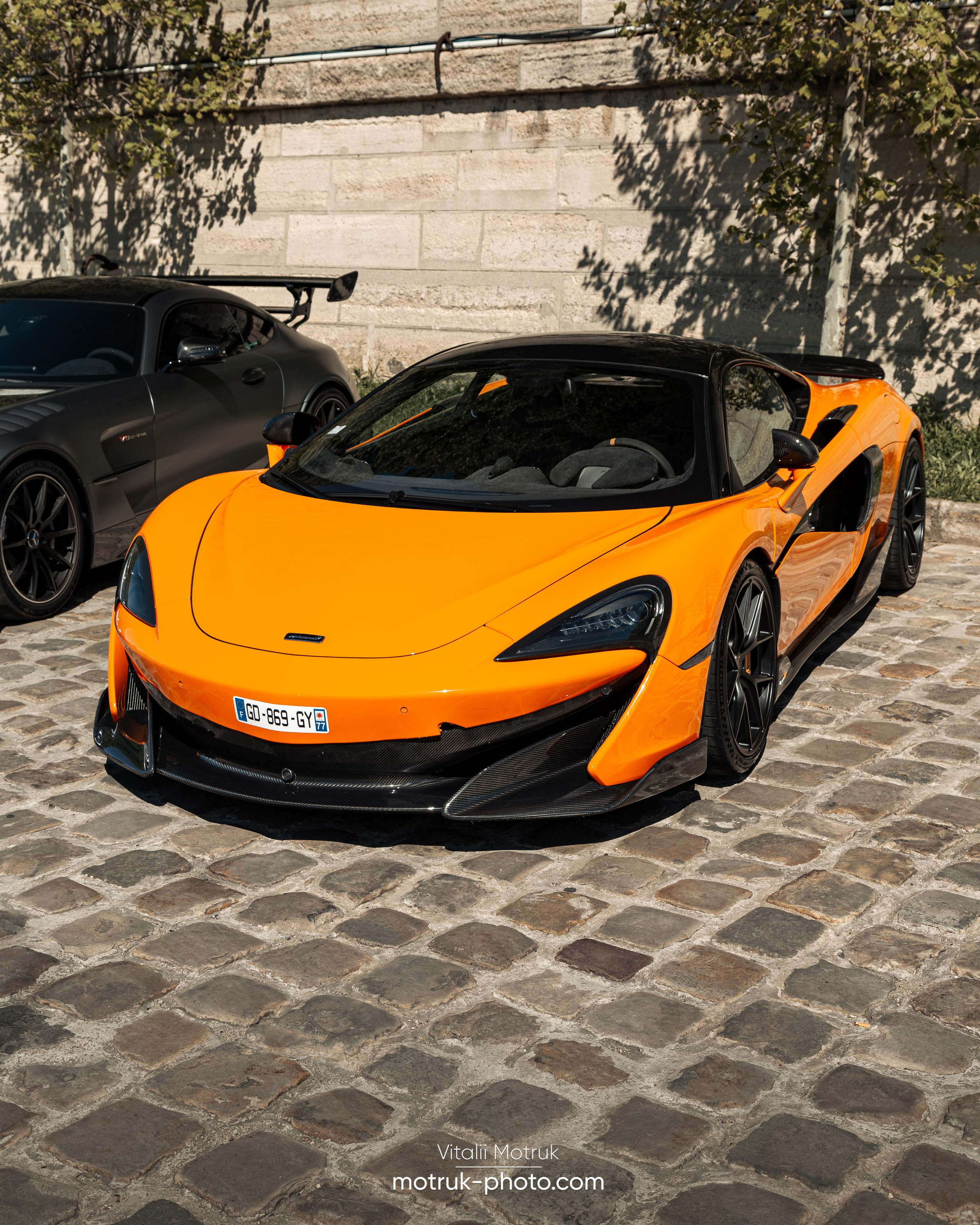 Bateaux Mouches 17 avril. Photographer in Paris — Vitalii Motruk