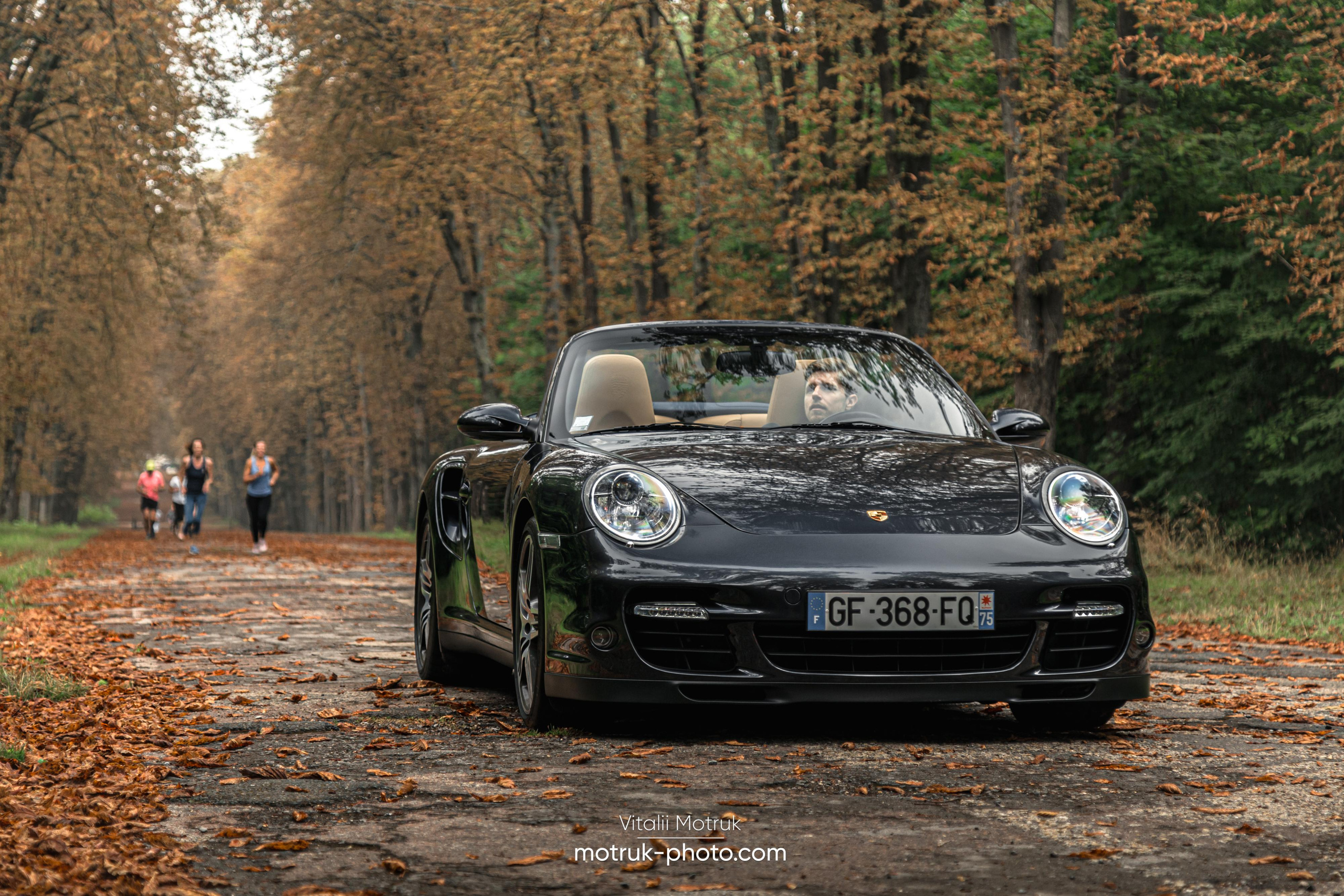 3 Porsches. Photographer in Paris — Vitalii Motruk