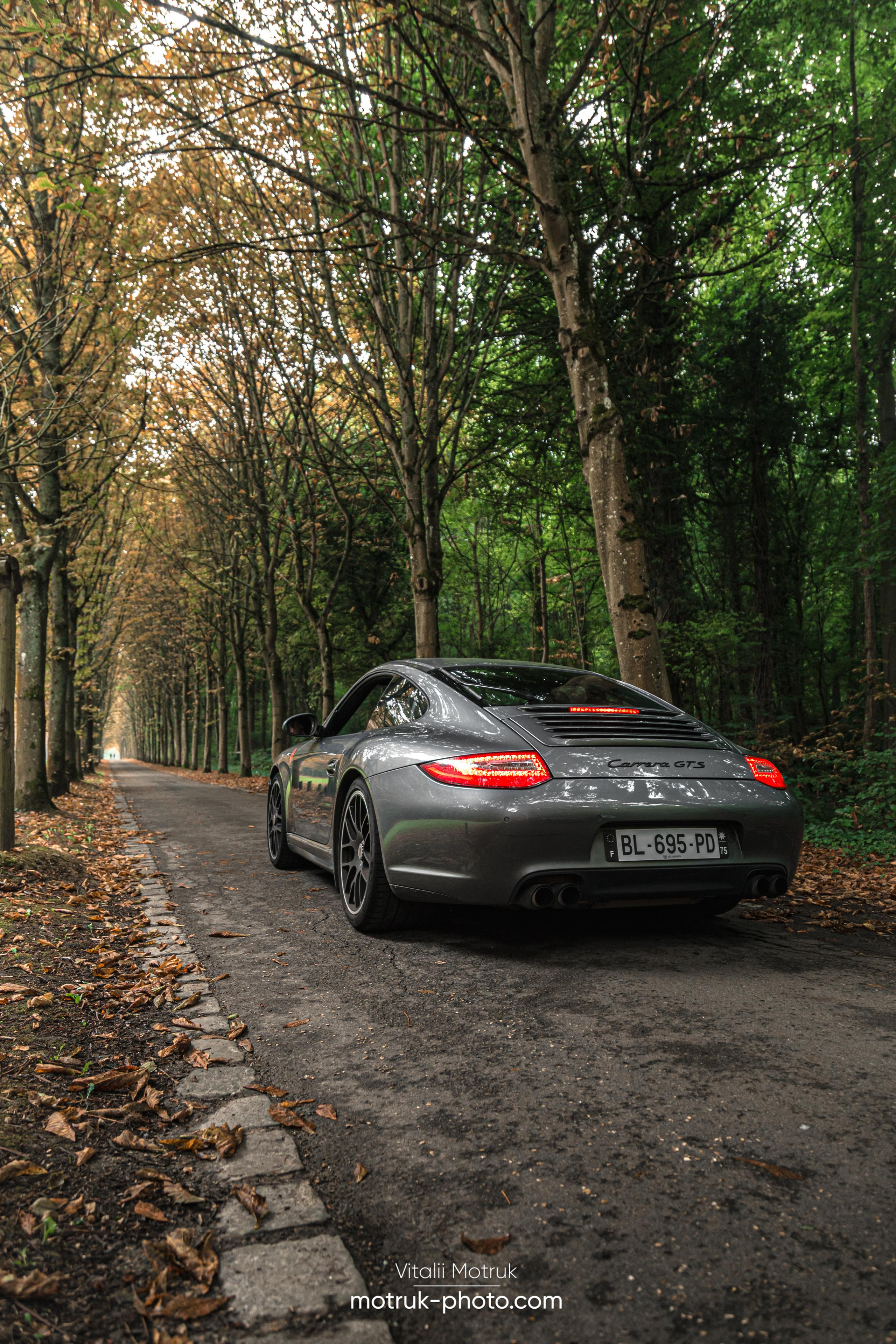 3 Porsches. Photographer in Paris — Vitalii Motruk