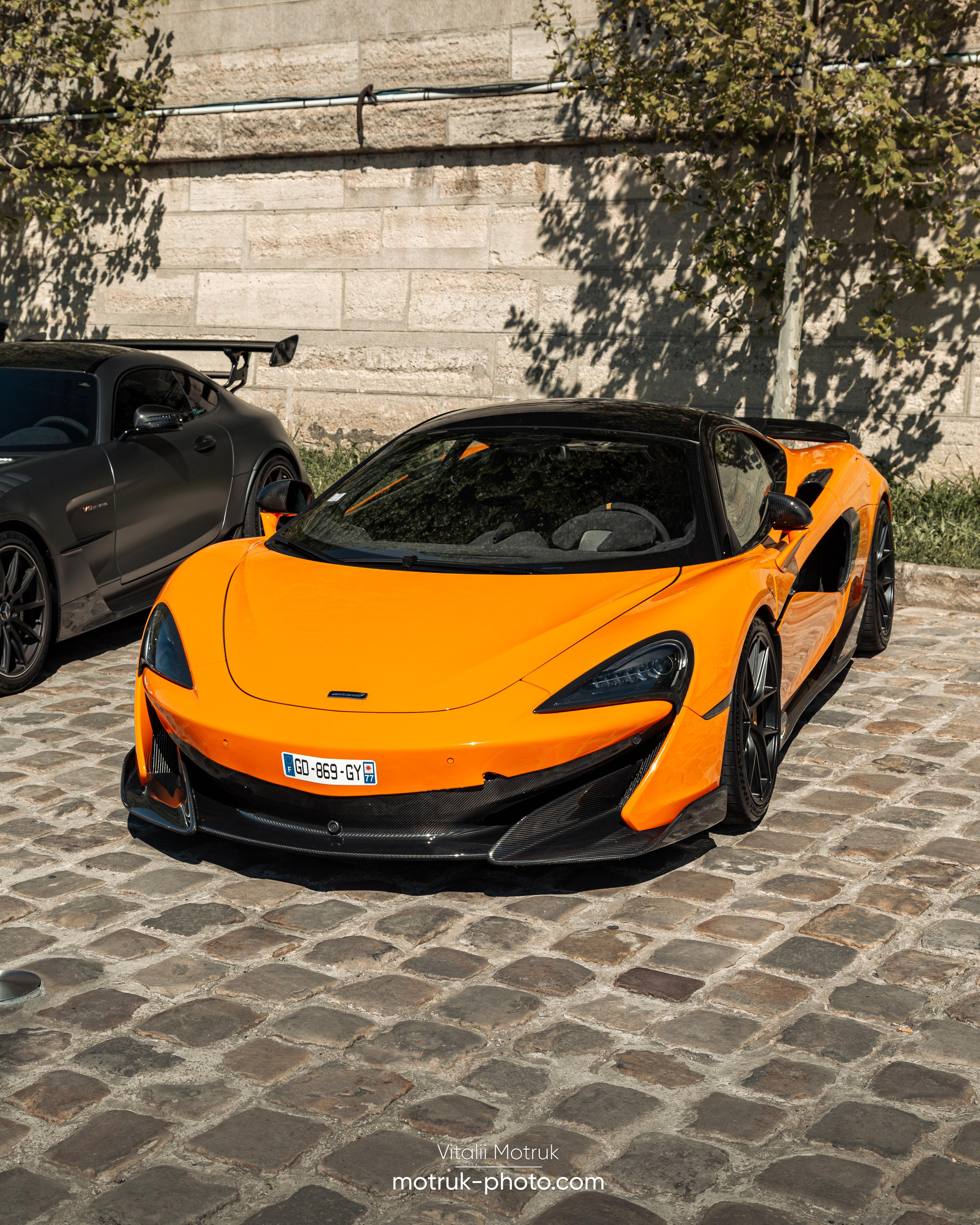 Bateaux Mouches 17 avril. Photographer in Paris — Vitalii Motruk
