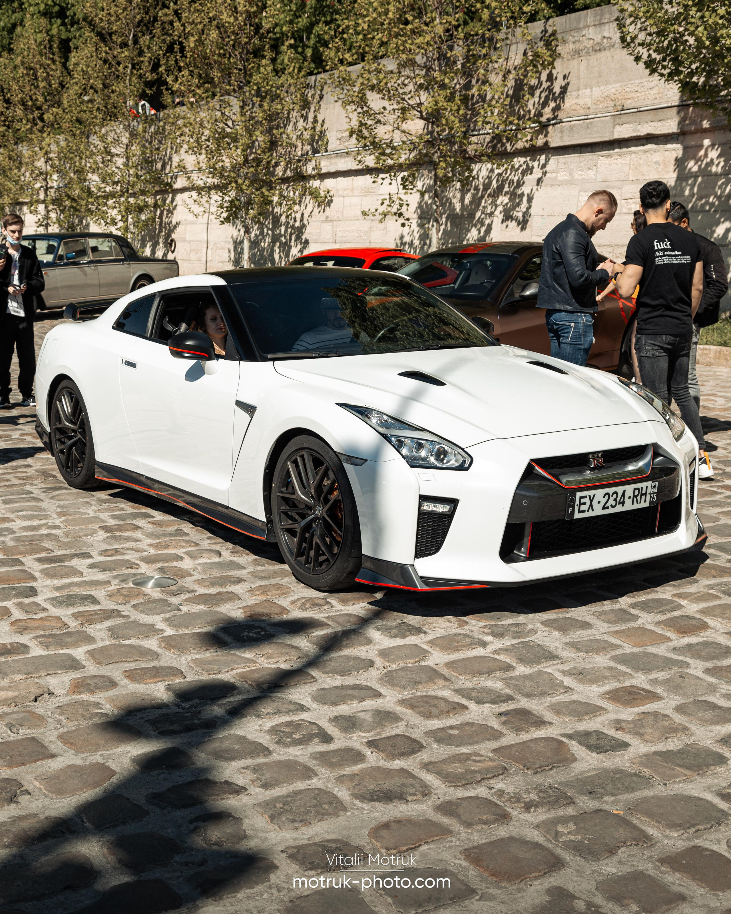 Bateaux Mouches 17 avril. Photographer in Paris — Vitalii Motruk